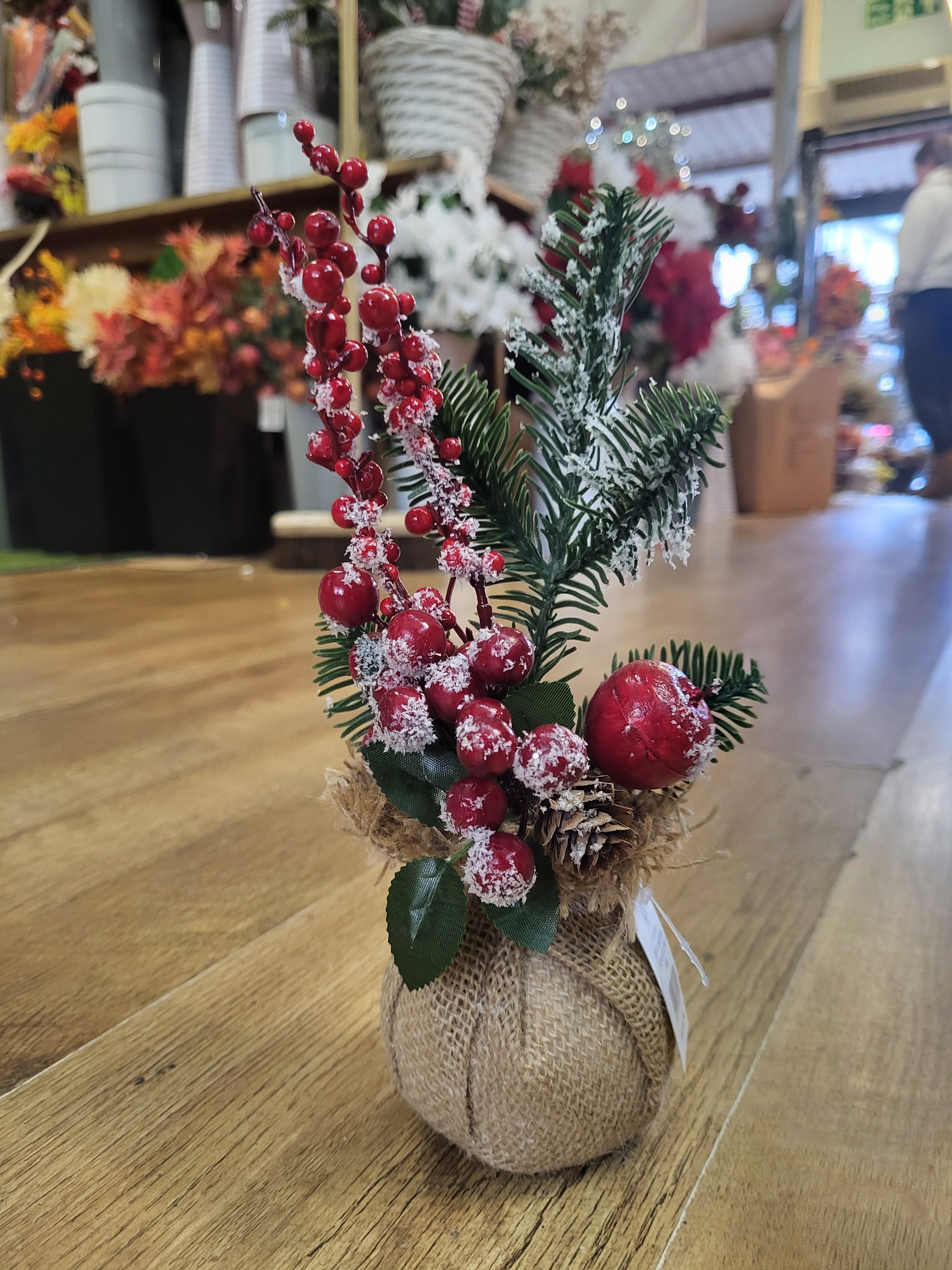 Berries and foliage in burlap - 2 styles available image 3