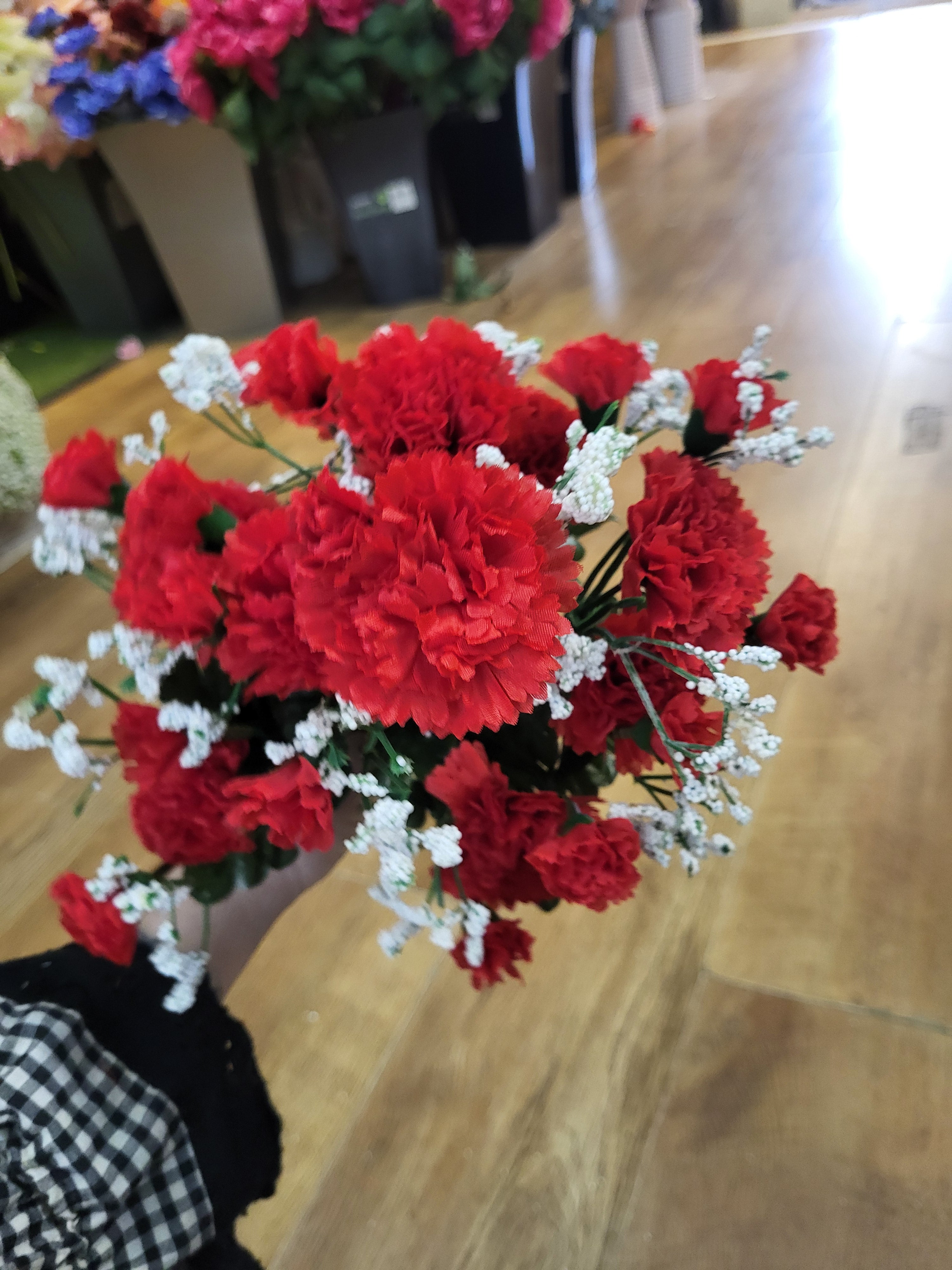 Big bunch of mixed size carnations with gyp  - 6 colours available image 9