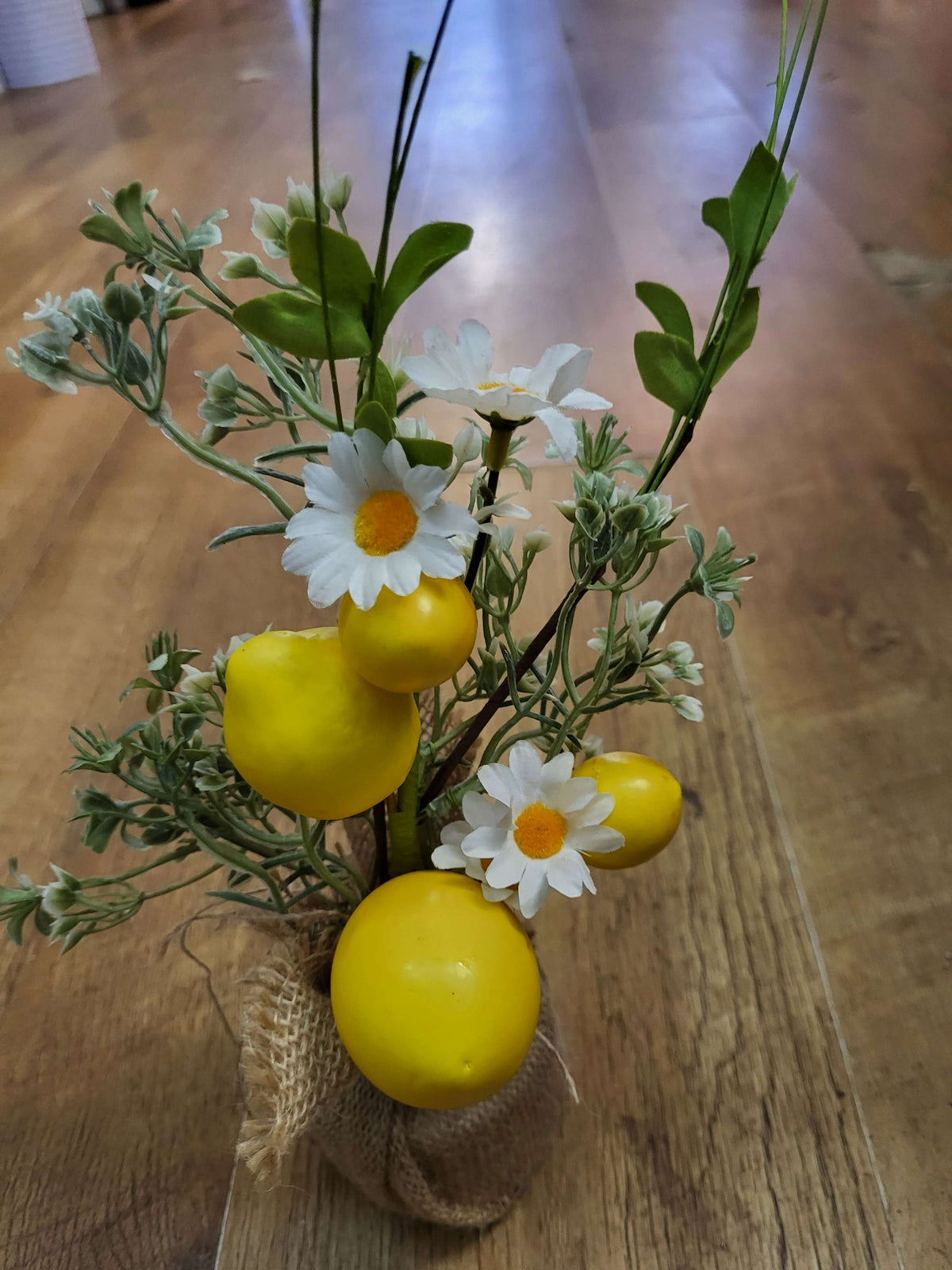 35cm lemons and daisies with foliage in burlap spring arrangement image 3