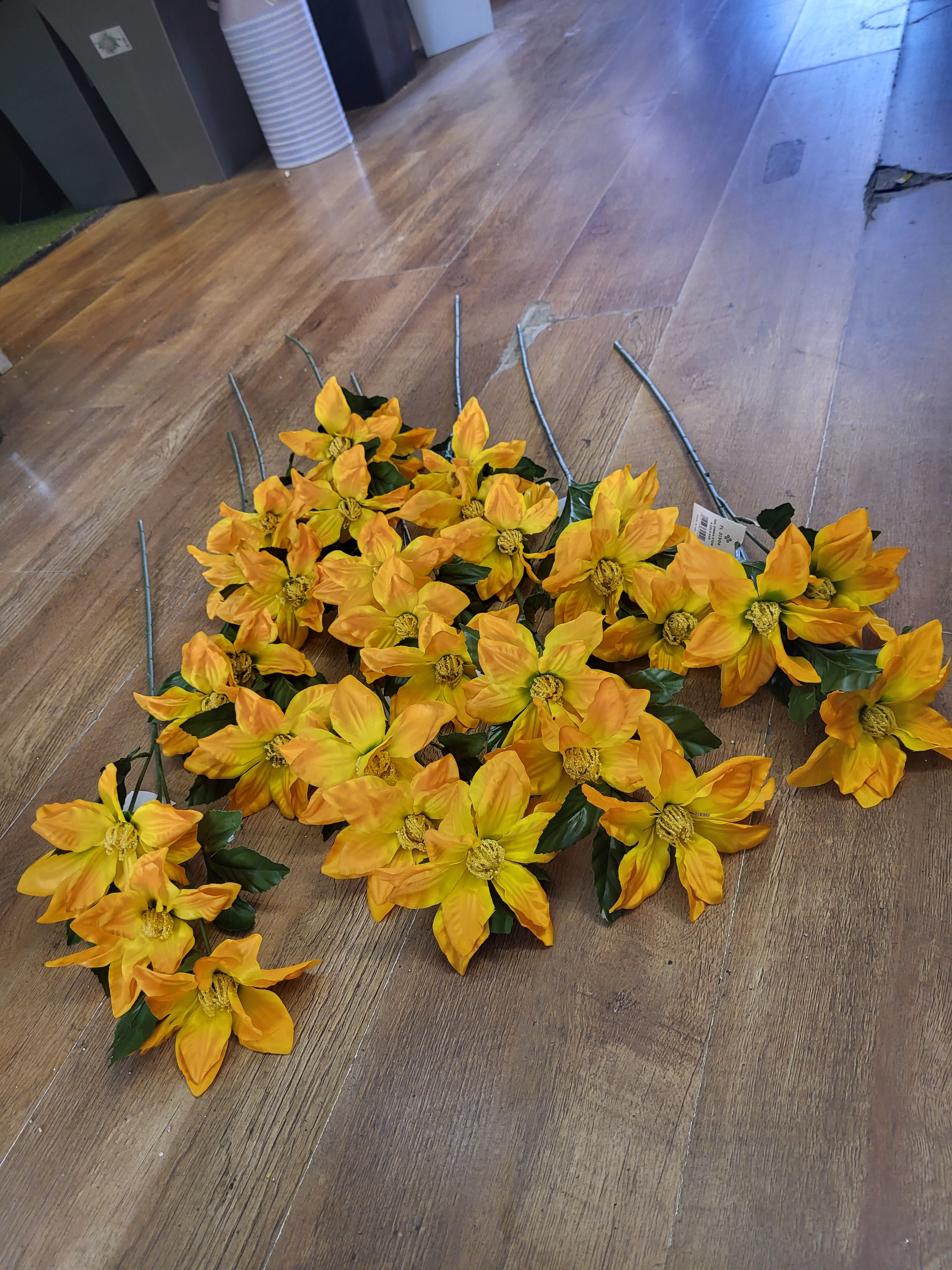 Bundle of 10 long stem 3 headed Yellow zinnia sprays image 1