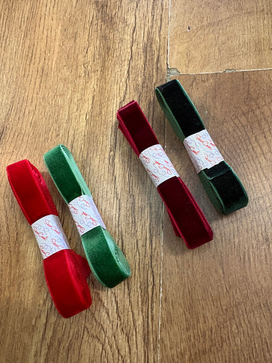 2 metres of 15mm velvet ribbon - 4 colours available