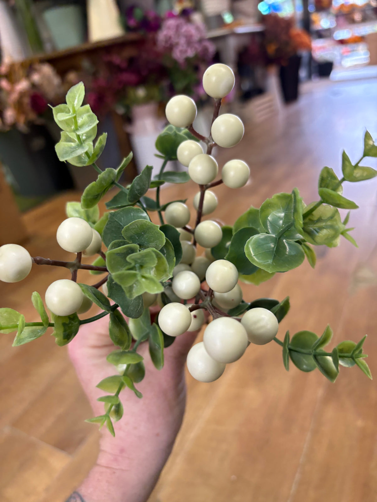 24cm cream berry and eucalyptus pick
