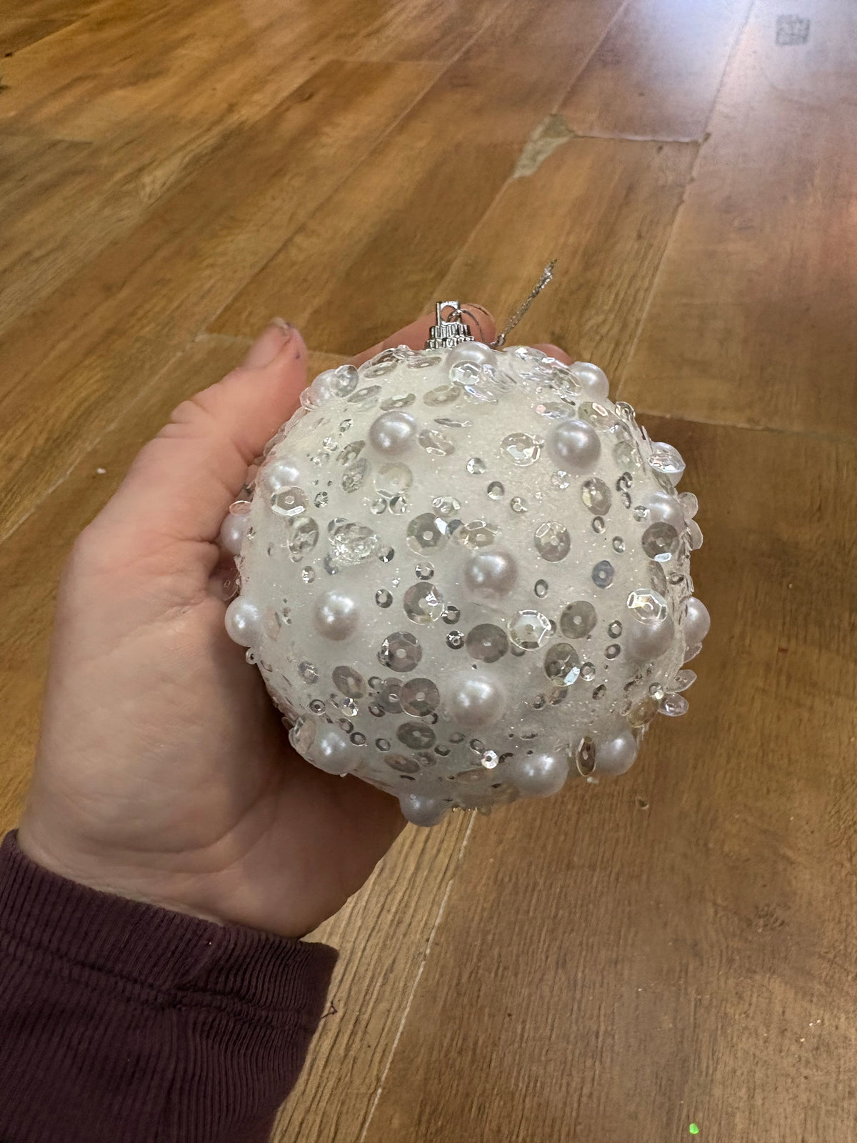 White pearls and sequins glittered bauble - 10cm