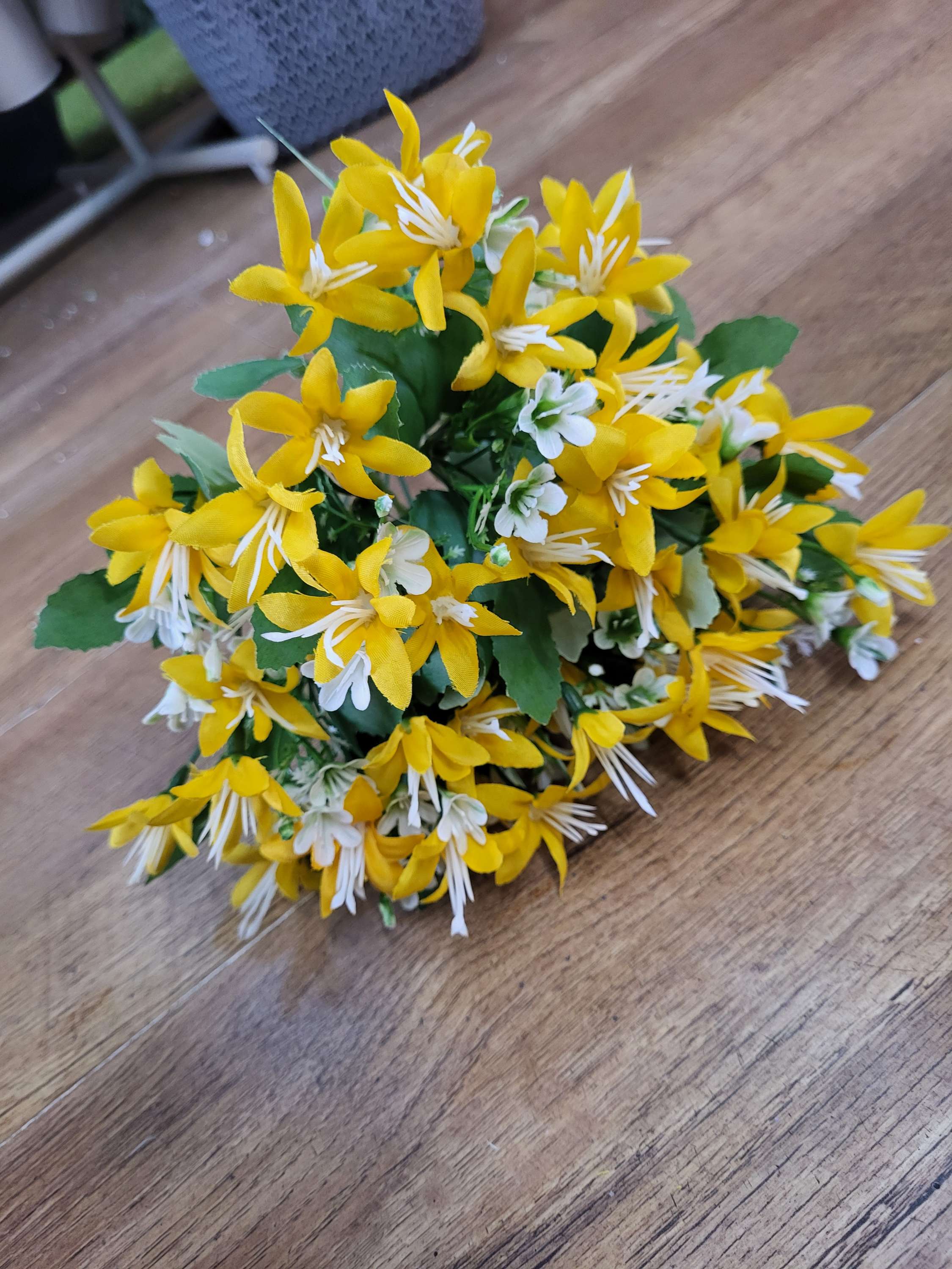 Large star blossom bunch - 4 colours available image 13