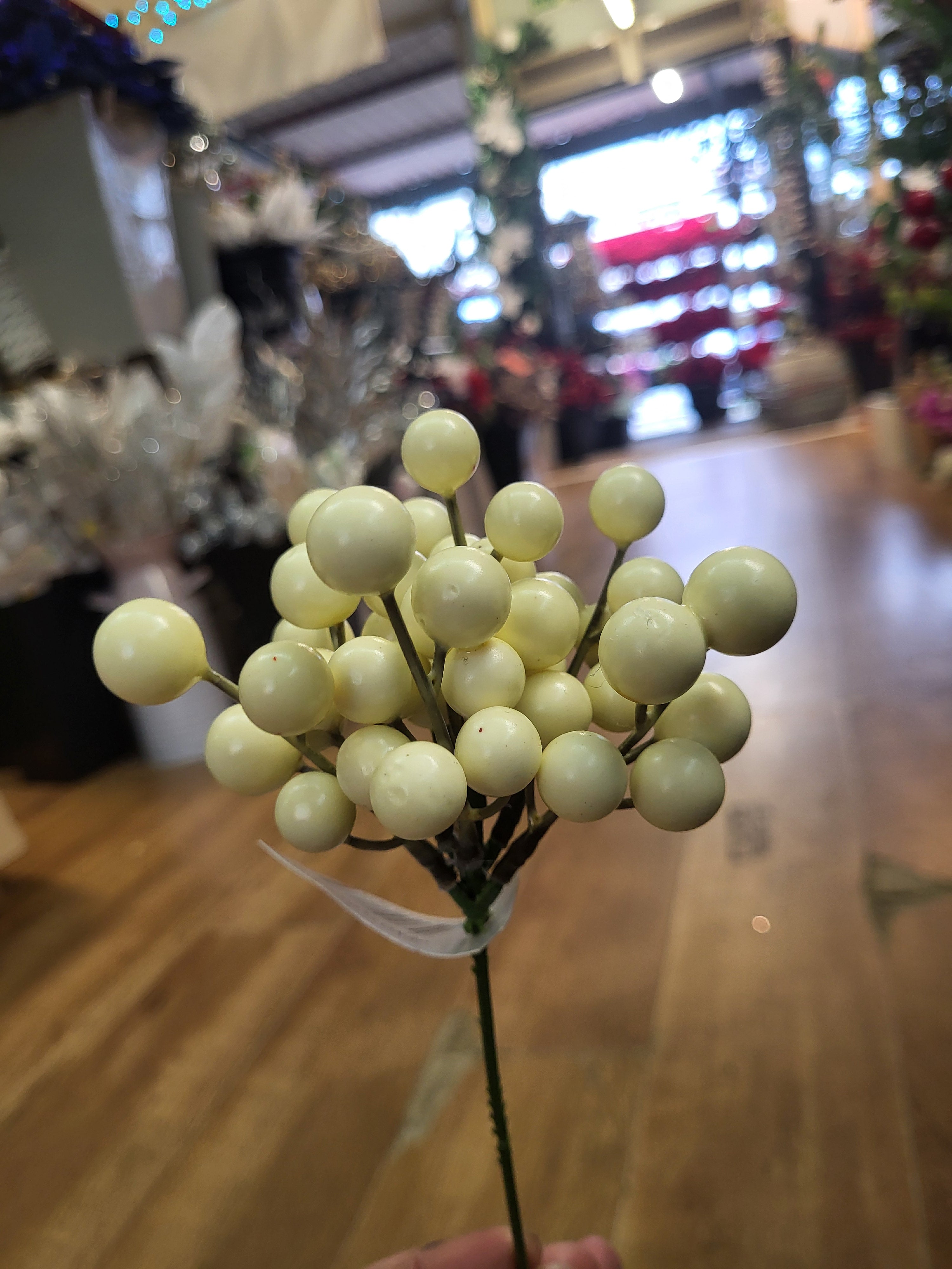 Berry cluster pick - 2 colours available image 4