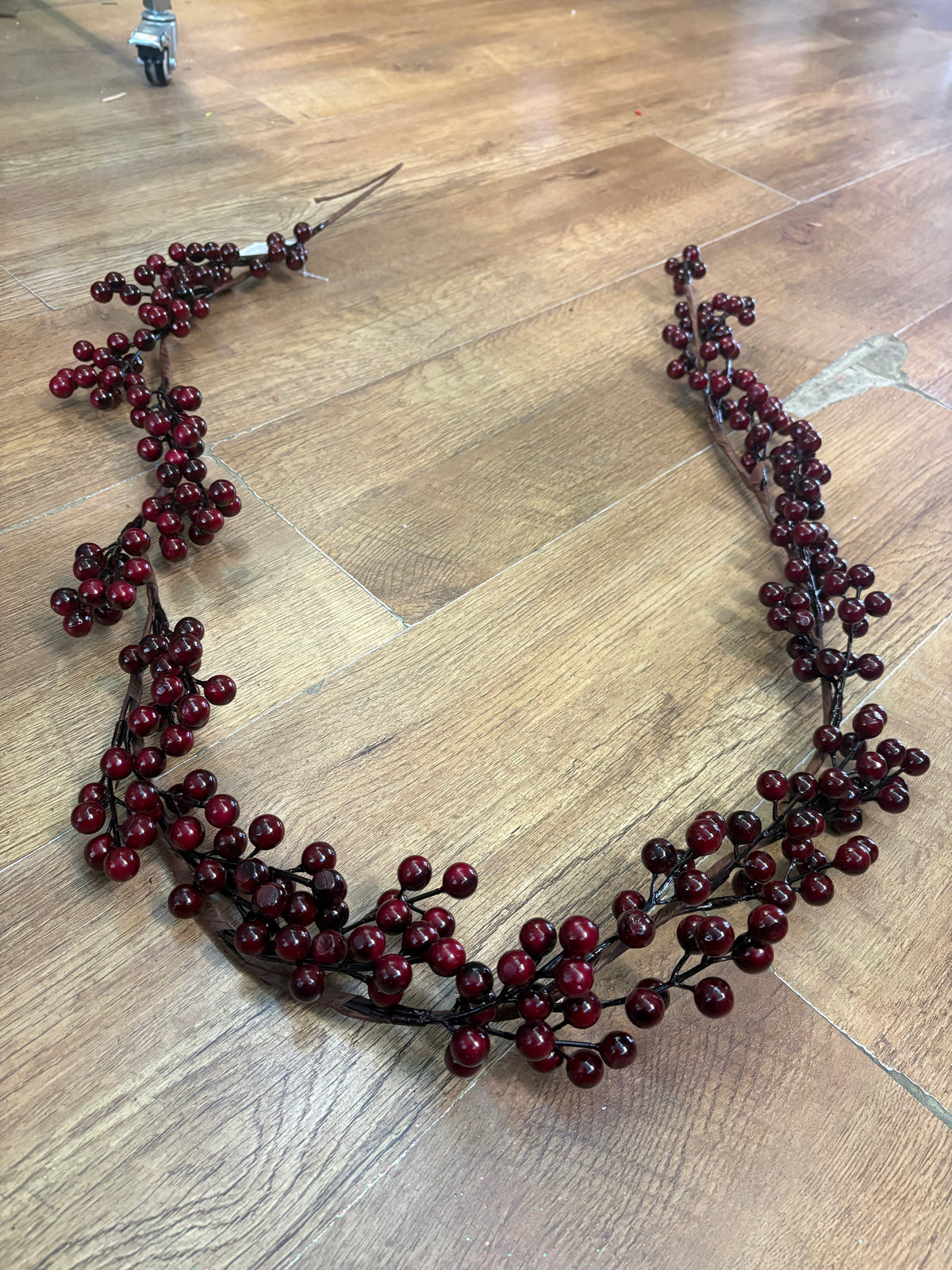 150cm burgundy berry garland