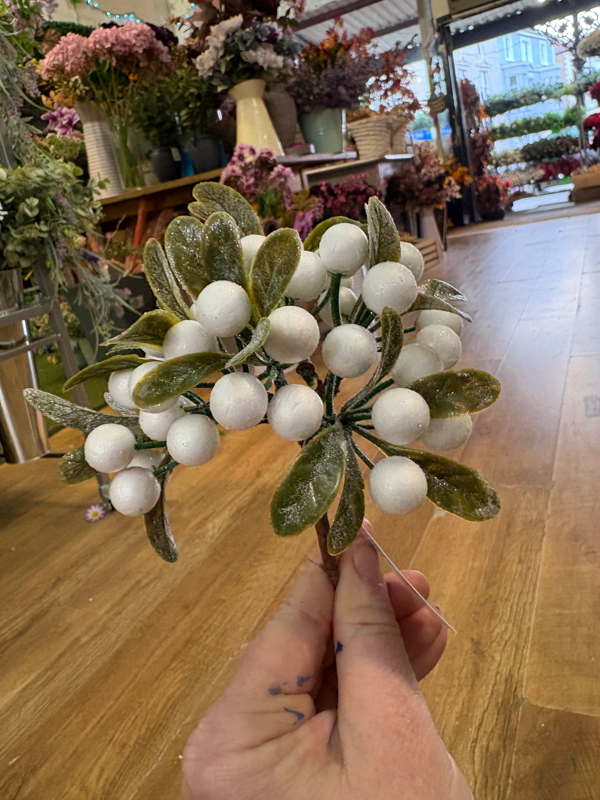 Frosted mistletoe pick