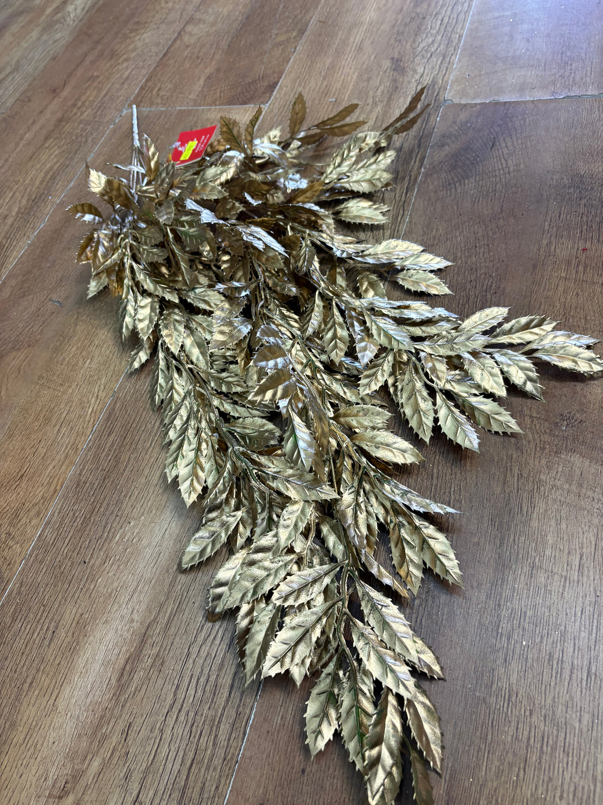 75cm gold trailing foliage