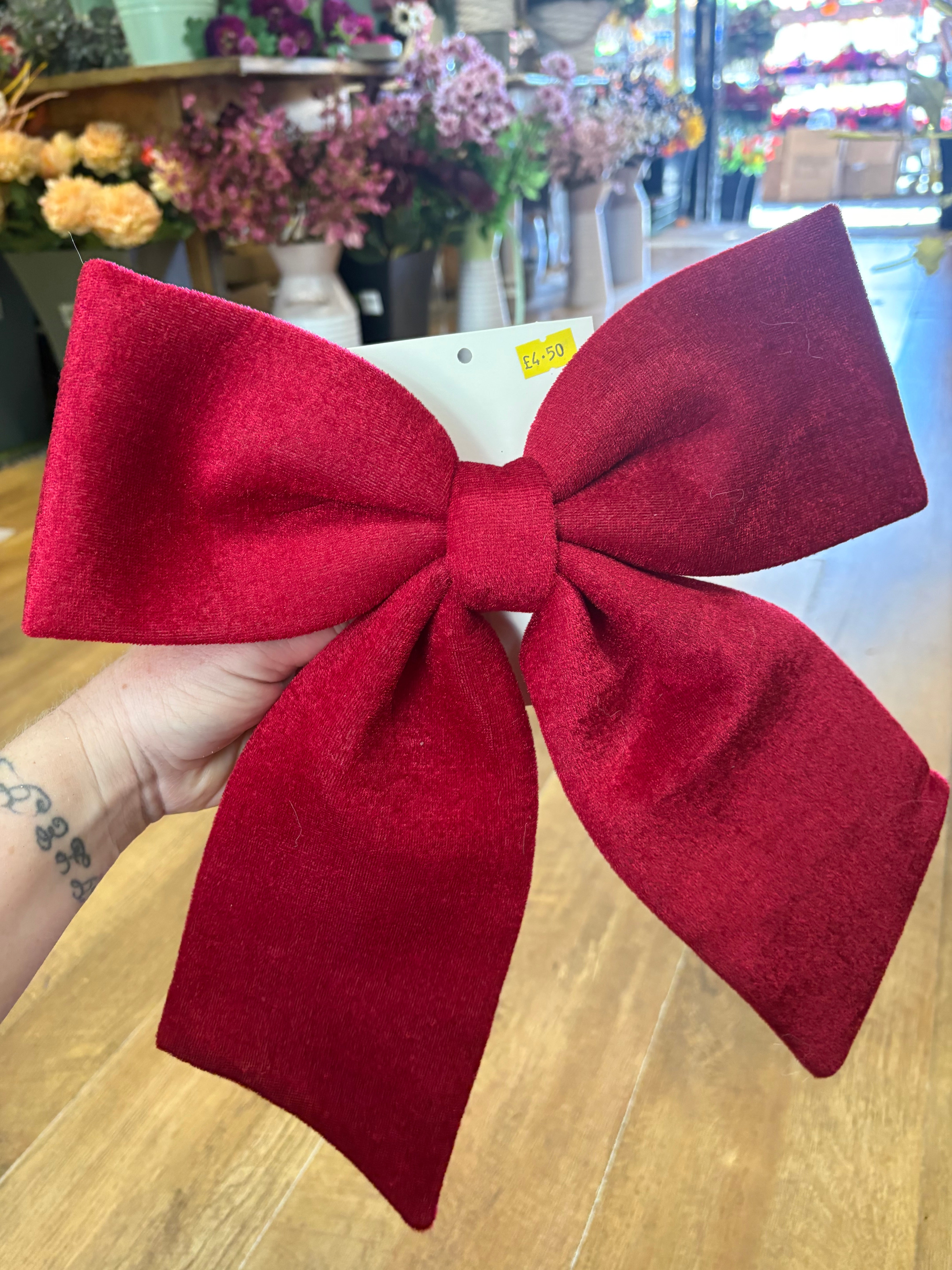 Medium red velvet Christmas bow