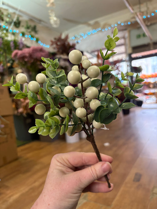 24cm cream berry and eucalyptus pick