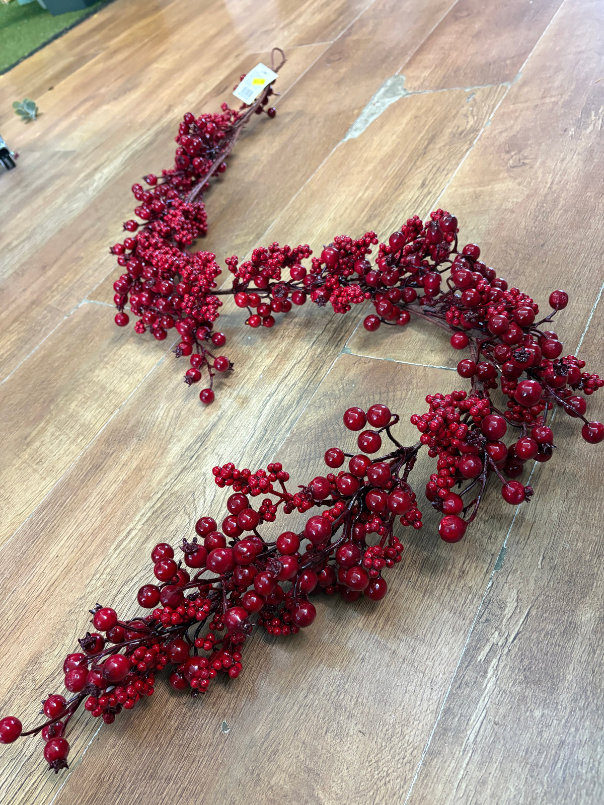 120cm red mixed berries and rose hip garland