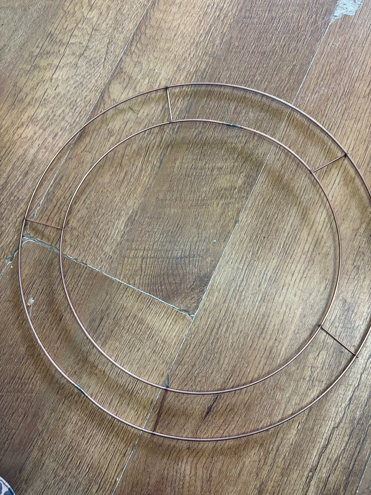 14” metal wreath frame