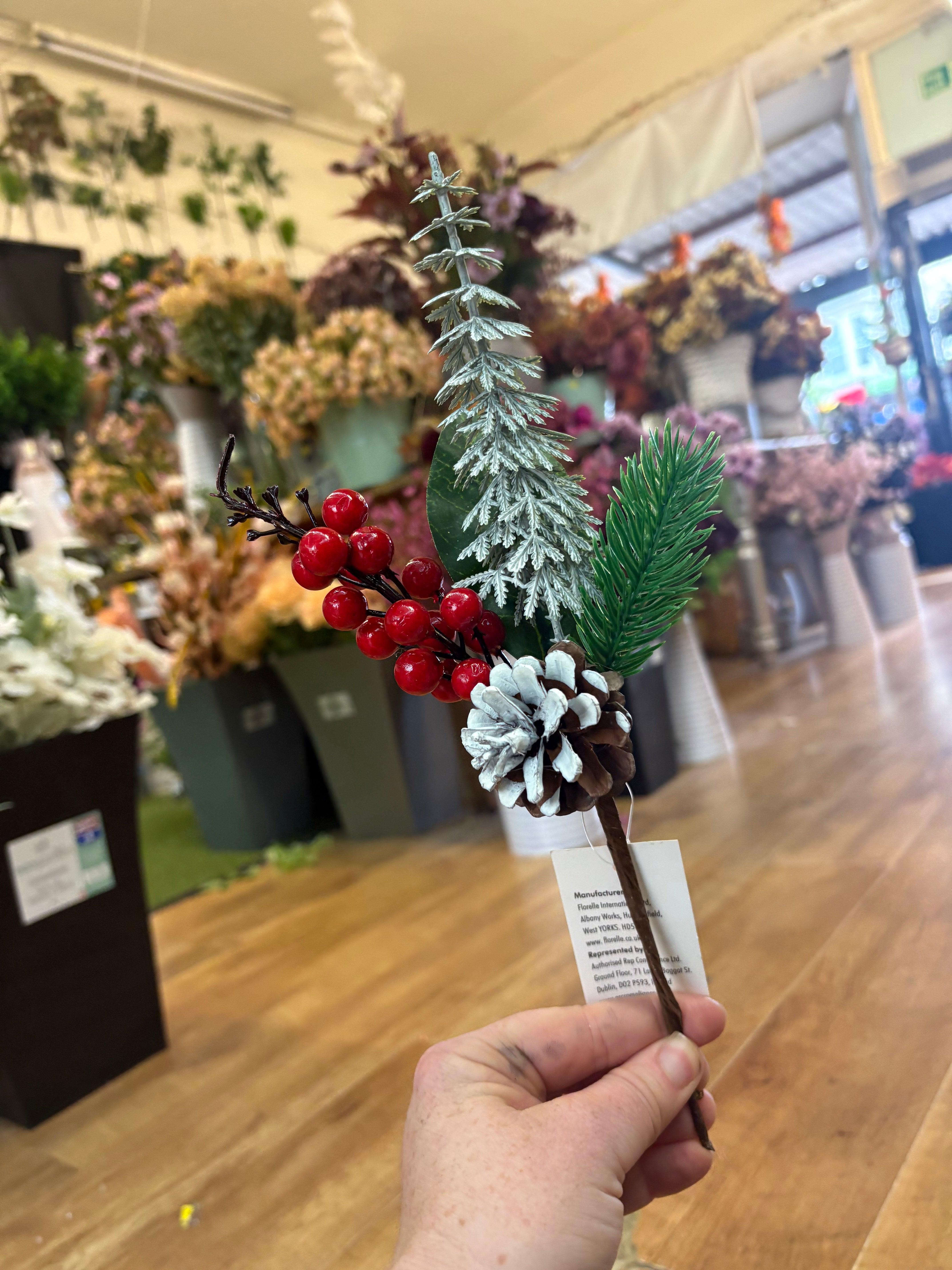 28cm frosted pine and red berry pick