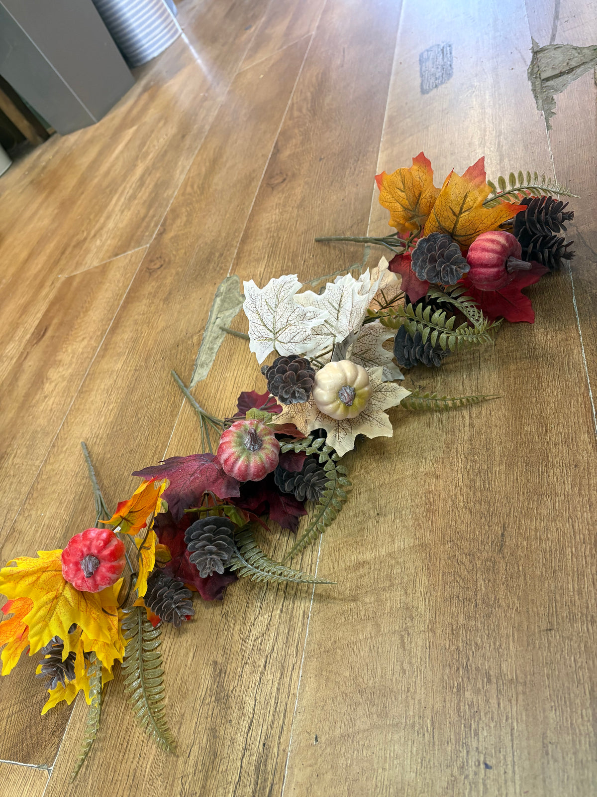 Pumpkin, cone and foliage bunch - 4 colours available