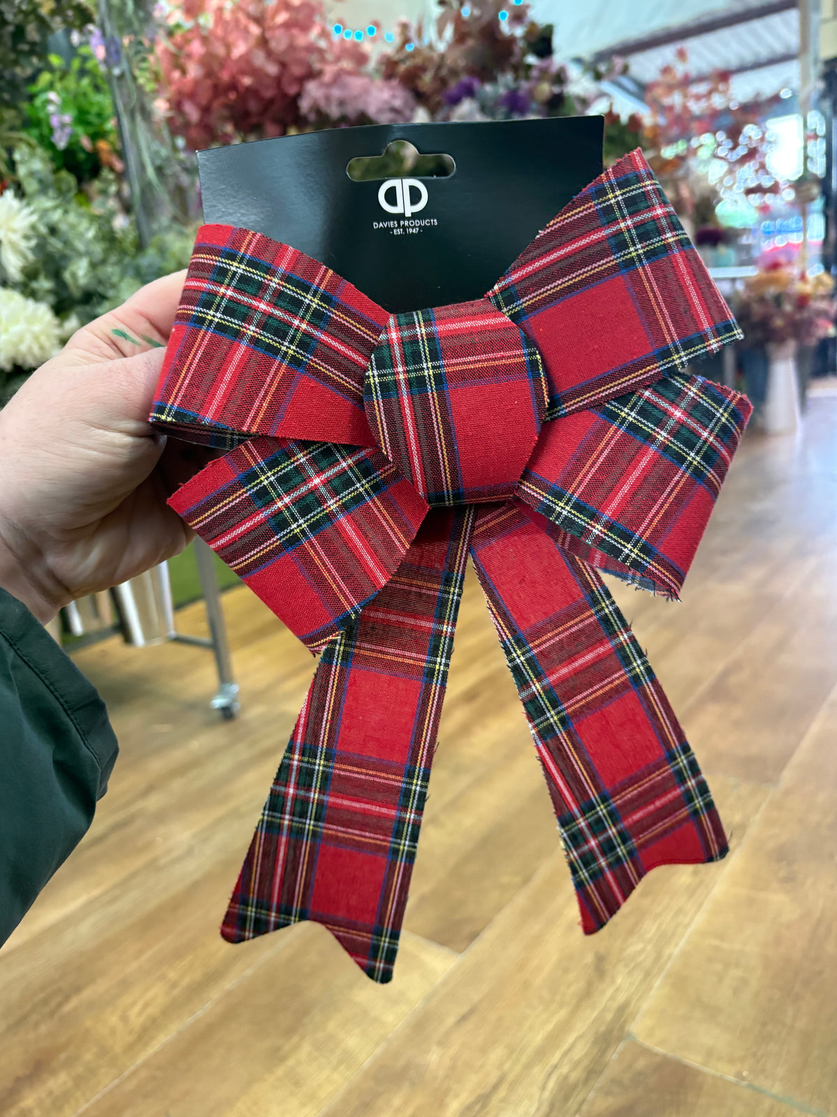 22x32cm plastic backed Tartan gift bow
