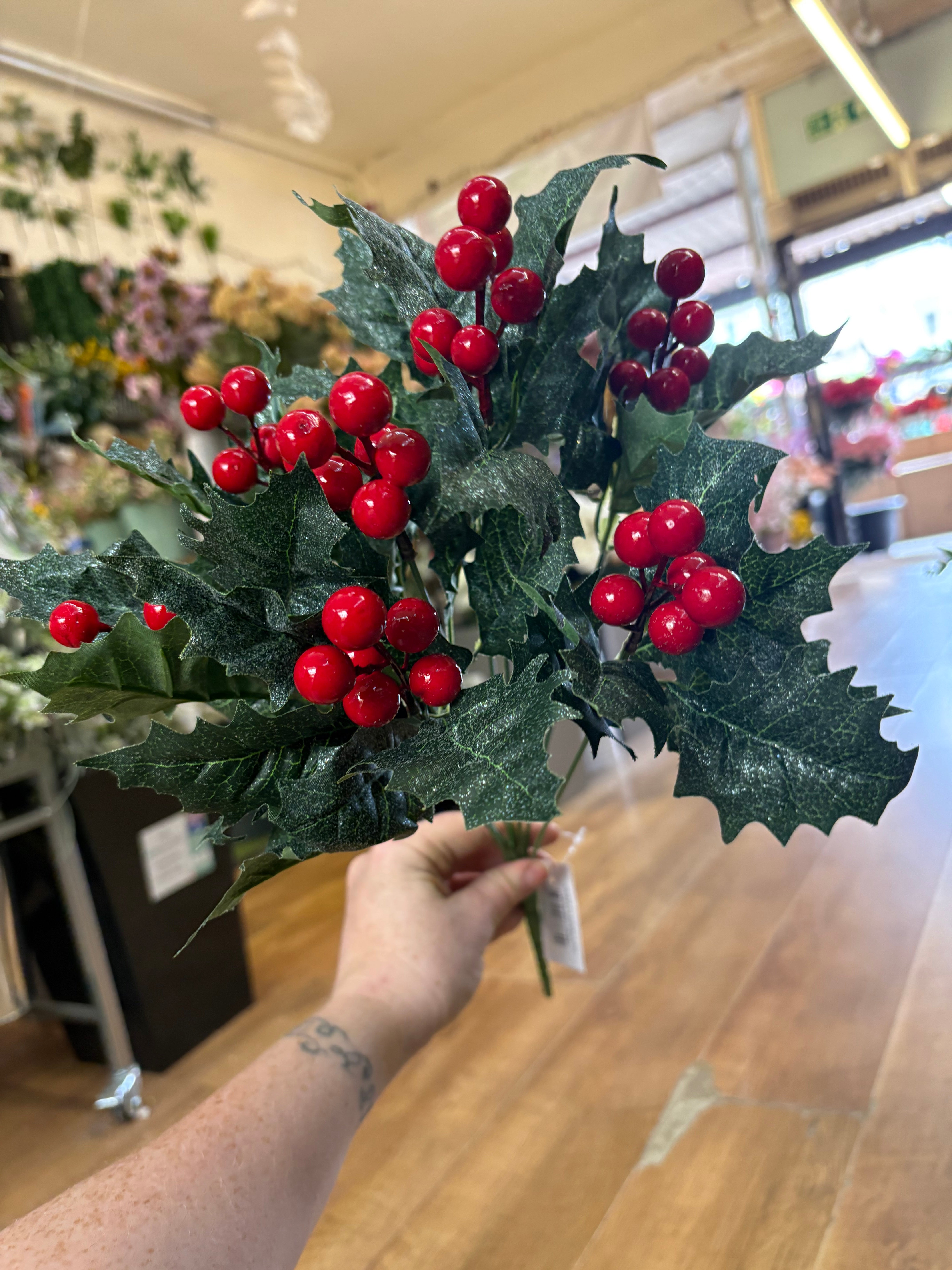 Large glittered shimmery holly bunch