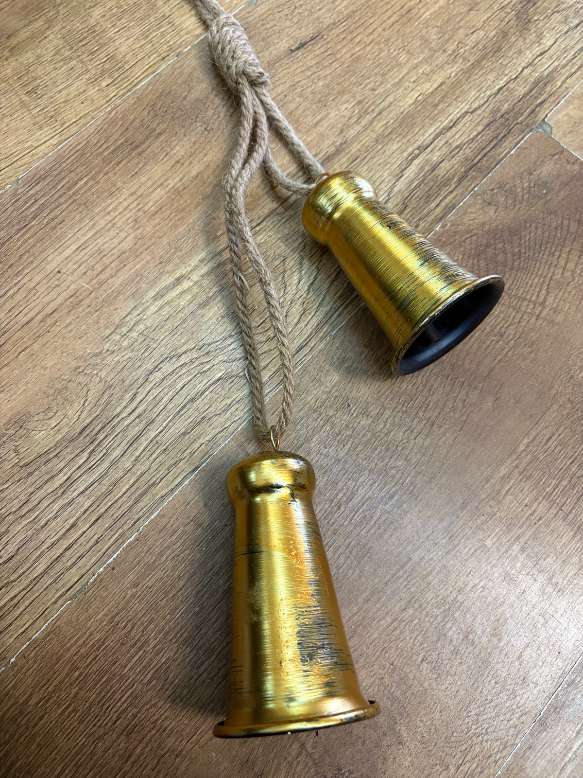 50cm hanging rope and gold bells