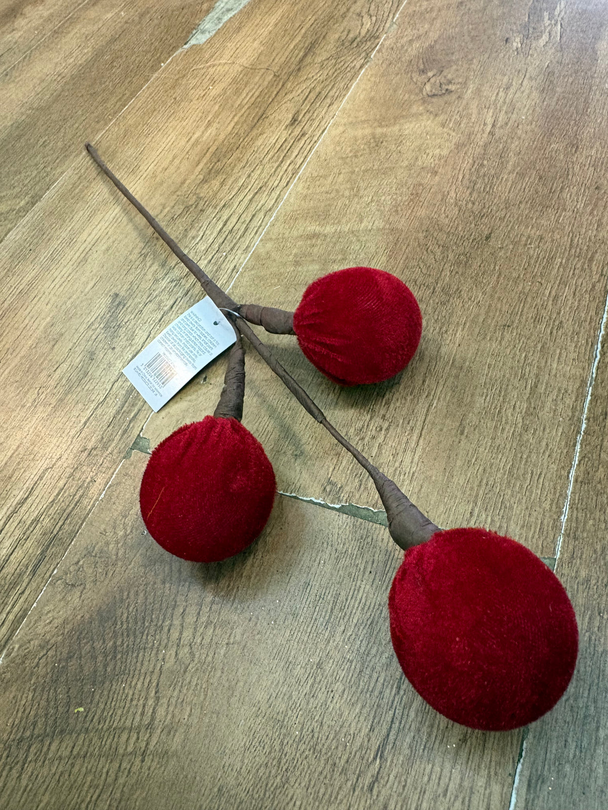 Long stem triple red velvet bauble stem