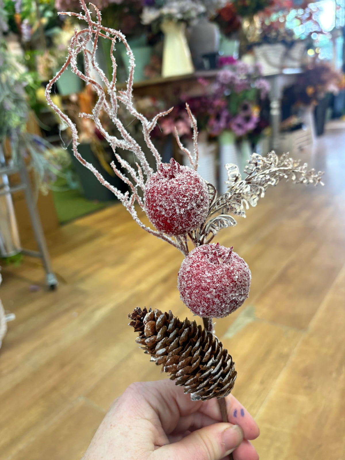 40cm frosted fruits and cone pick