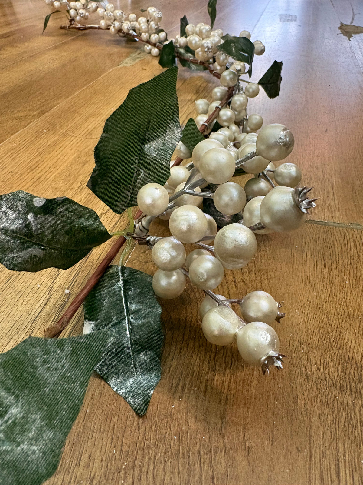 130cm pearl berry garland