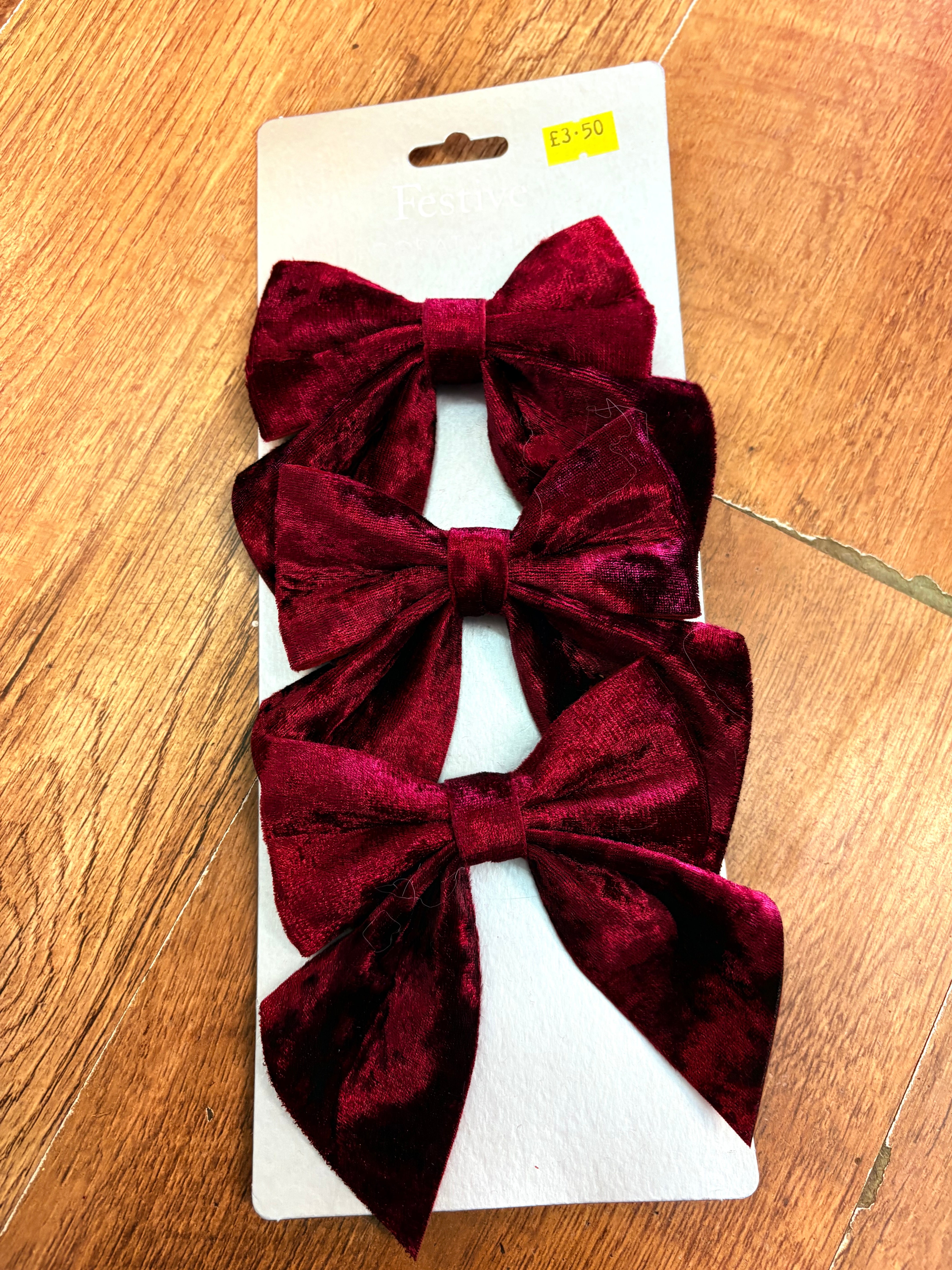 Pack of 3 tie on burgundy velvet bows