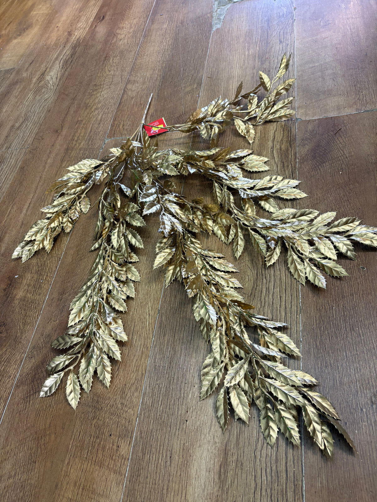 75cm gold trailing foliage