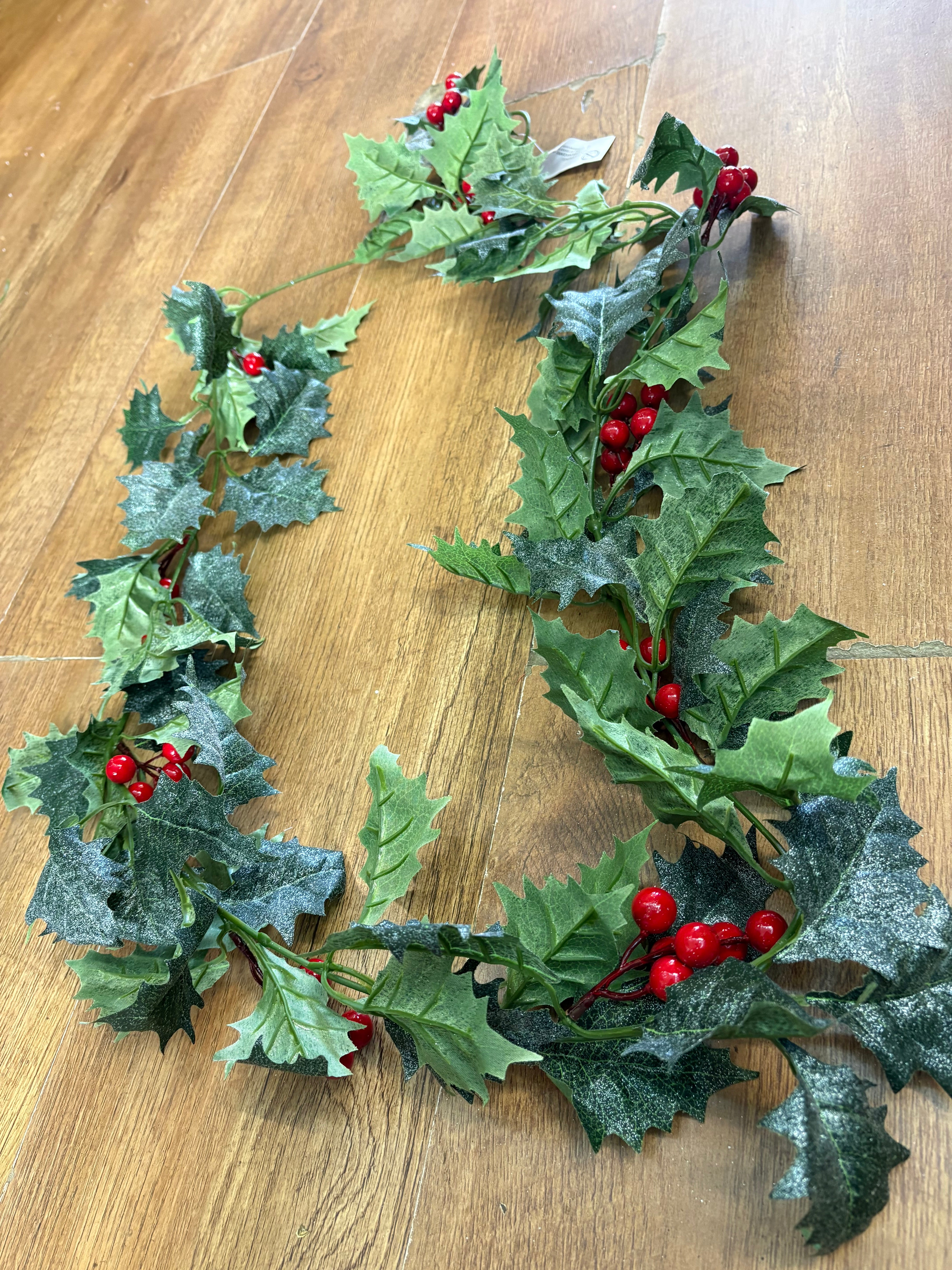 170cm glittered shimmery holly garland