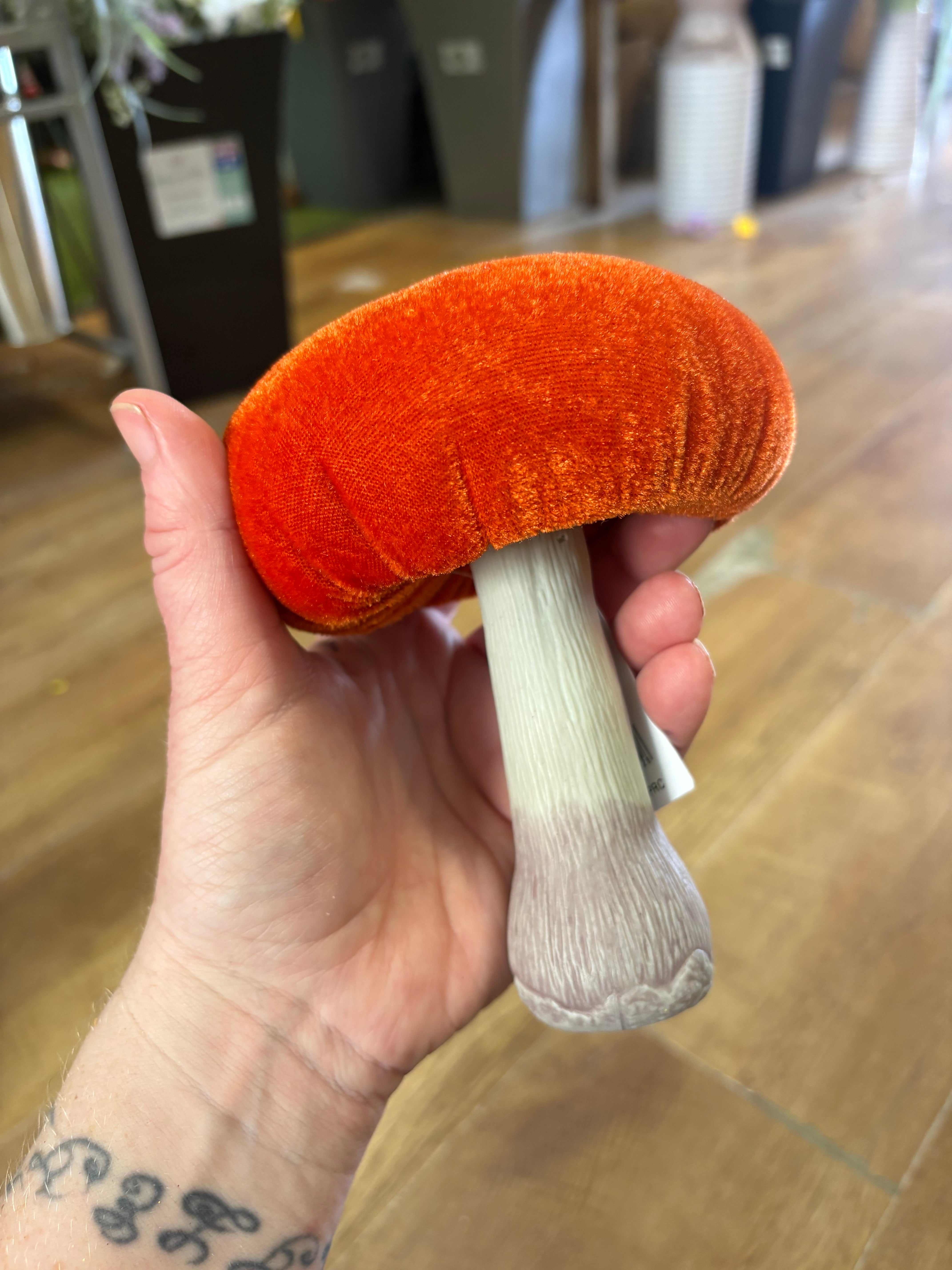 Small standing orange velvet mushroom (H14, D11cm)