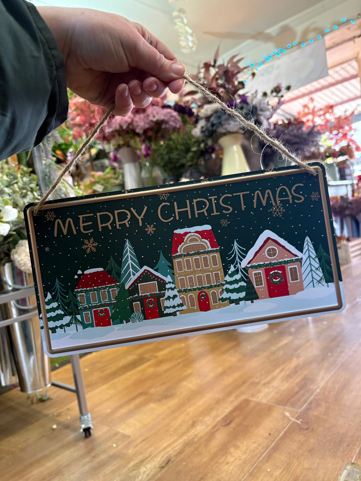Hanging metal merry Christmas sign
