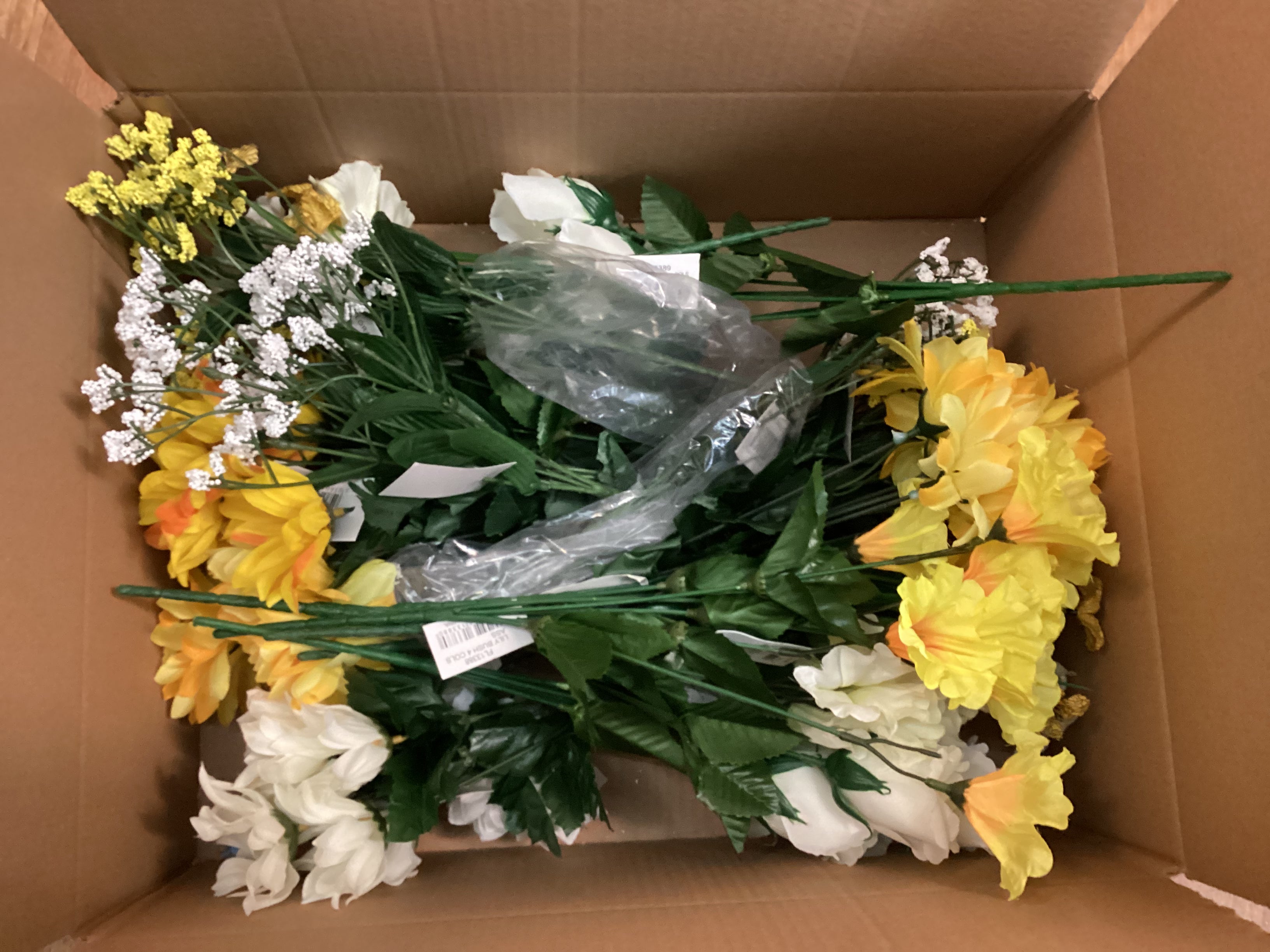 Box 5 - 20 bunches of flowers/foliage