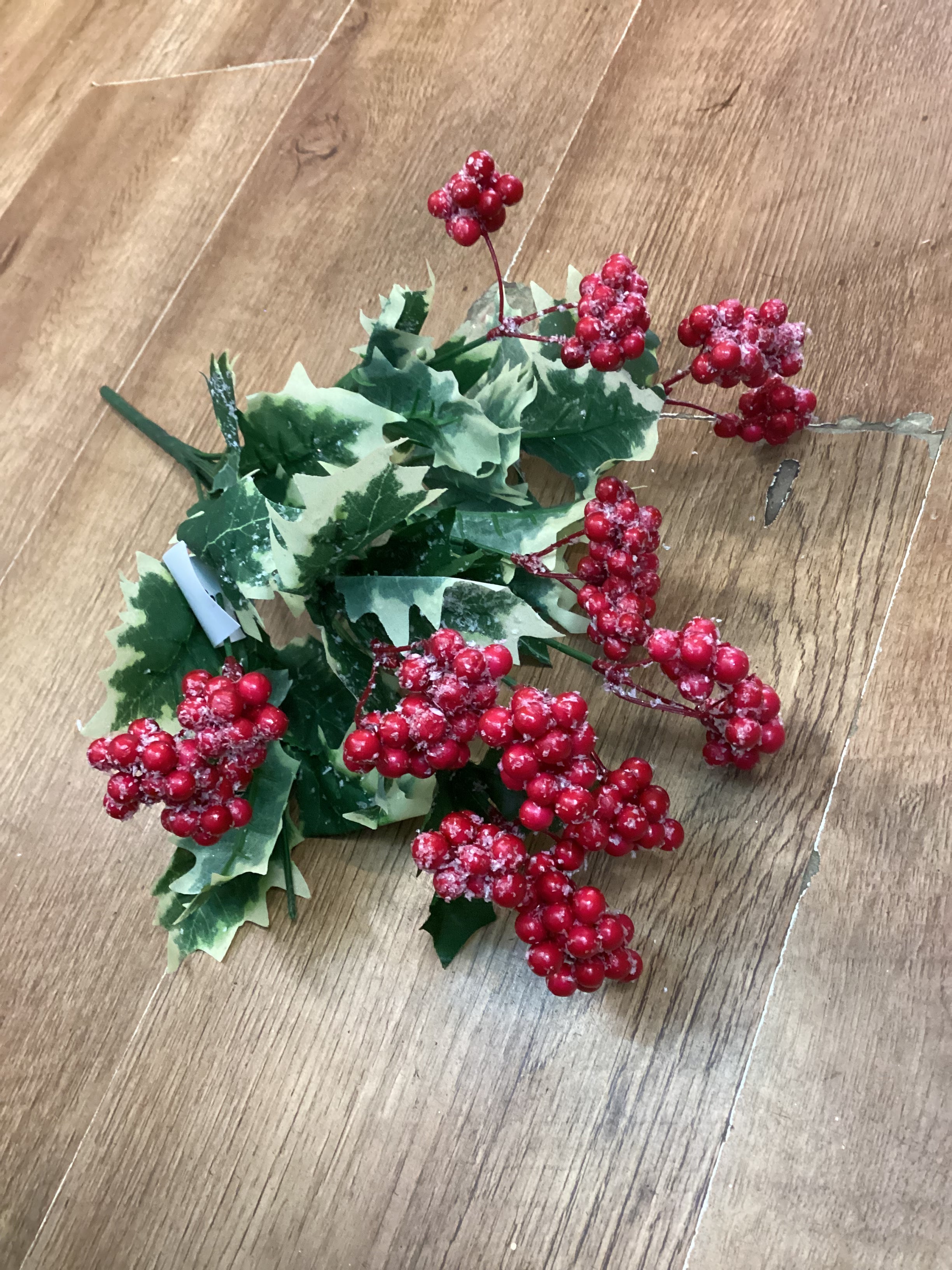 Large frosted Holly bunch
