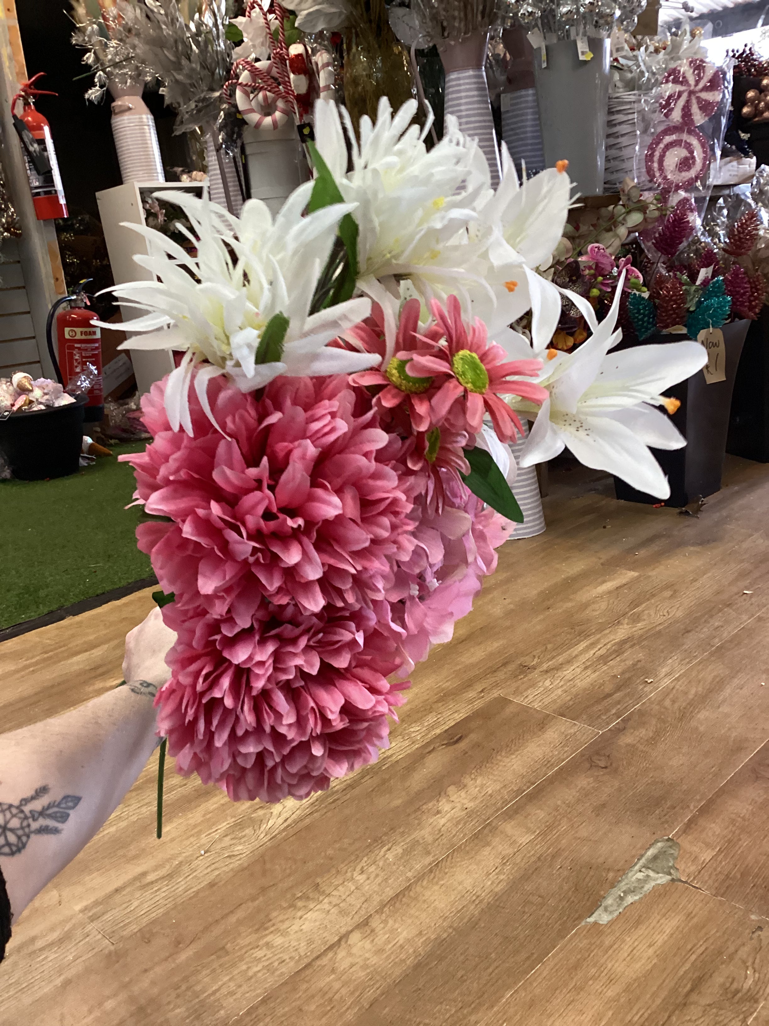 Clearance long stem 9 - 10 mixed stems