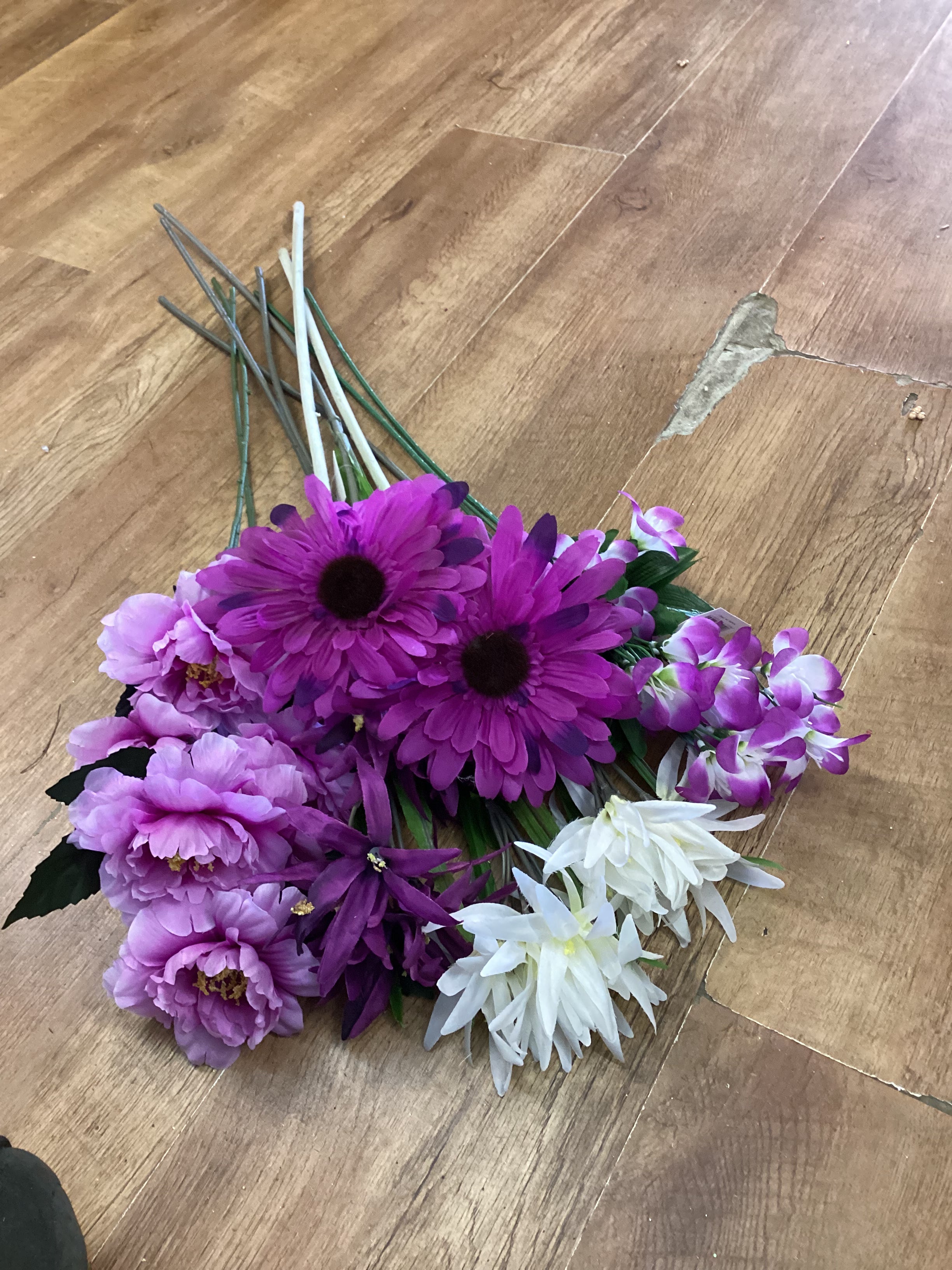 Clearance long stem 11 - 10 mixed stems