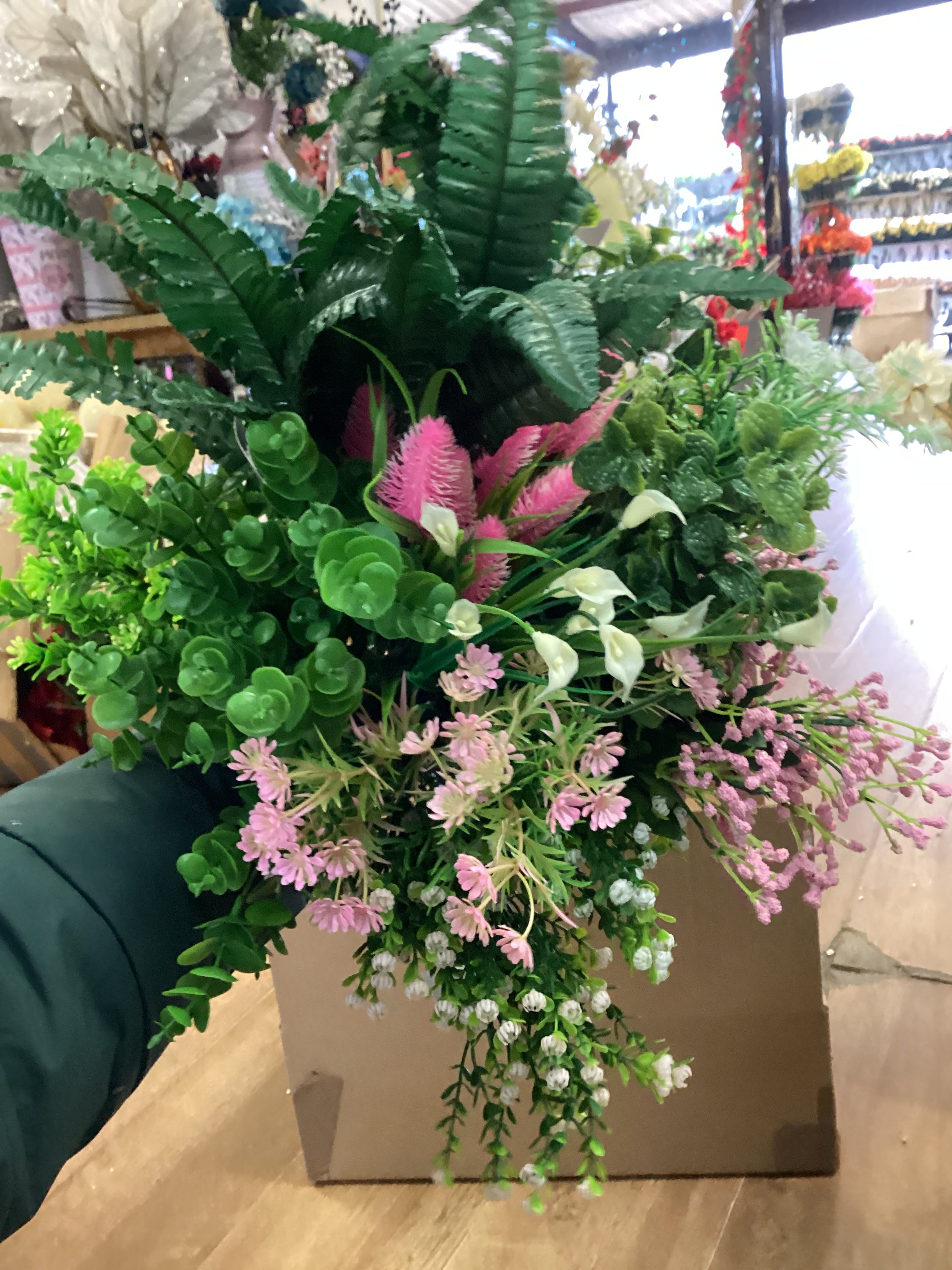 Greenery 10 - 20 mixed bunches