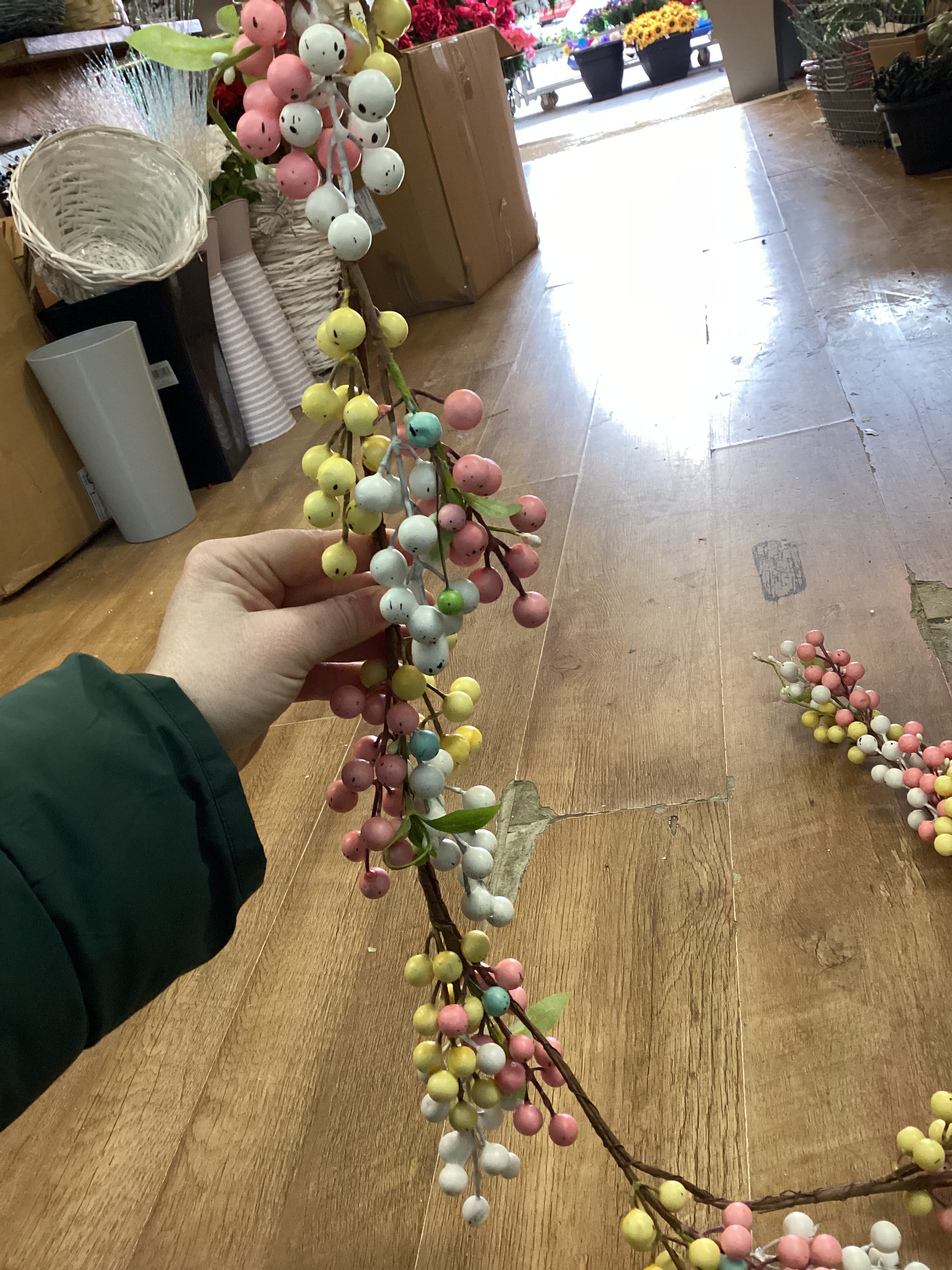 Speckled mini eggs Easter garland
