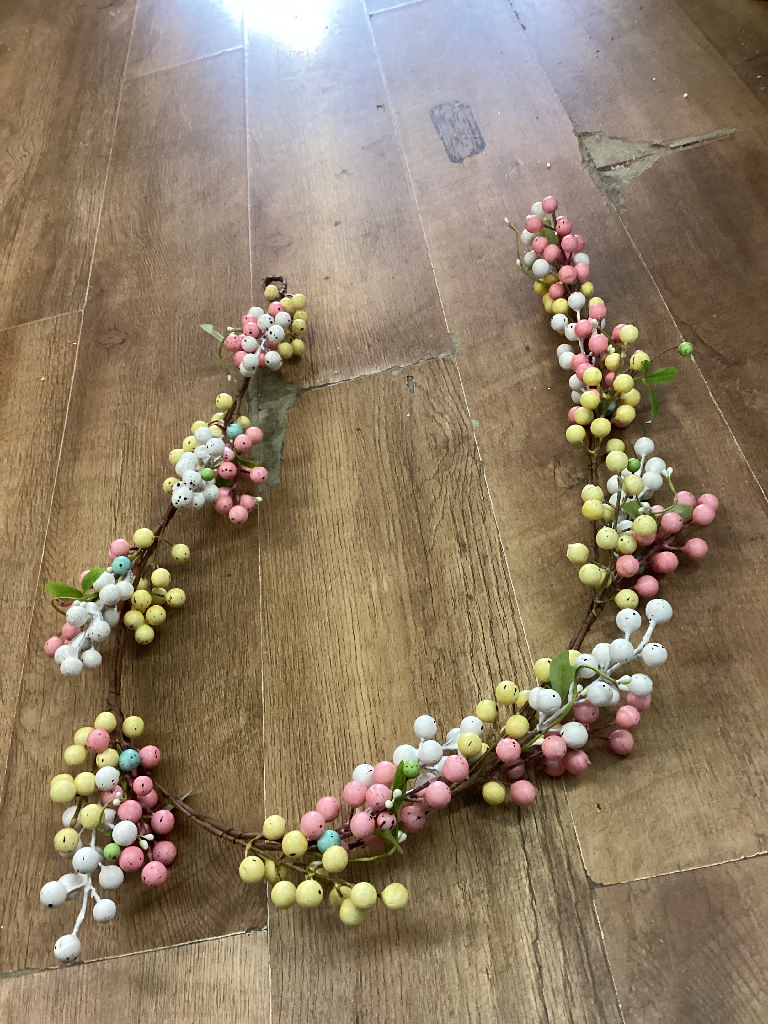 Speckled mini eggs Easter garland