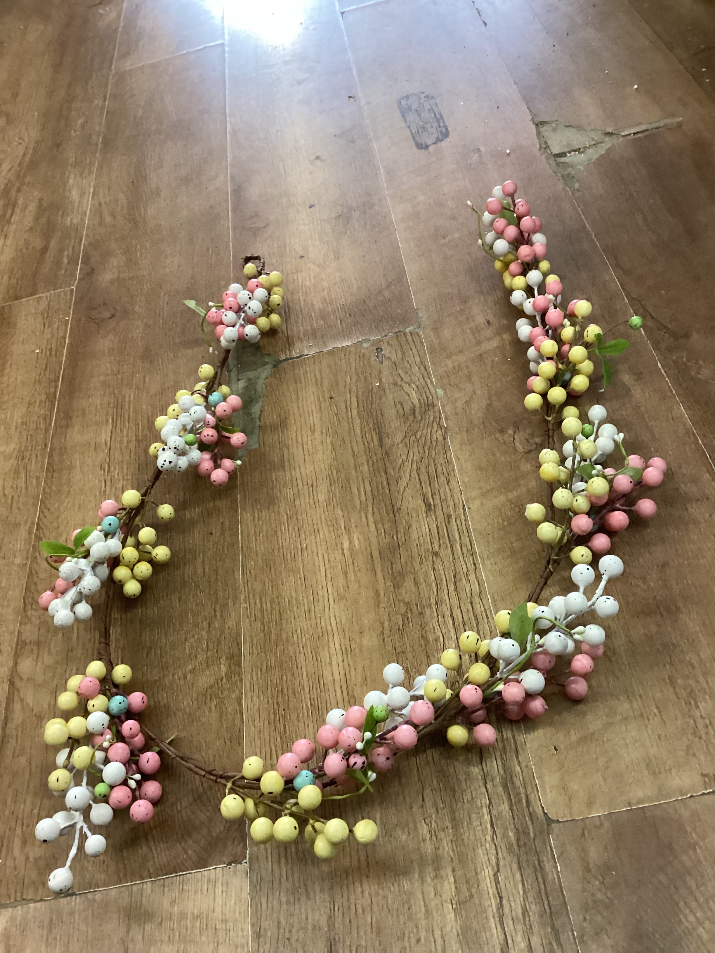 Speckled mini eggs Easter garland