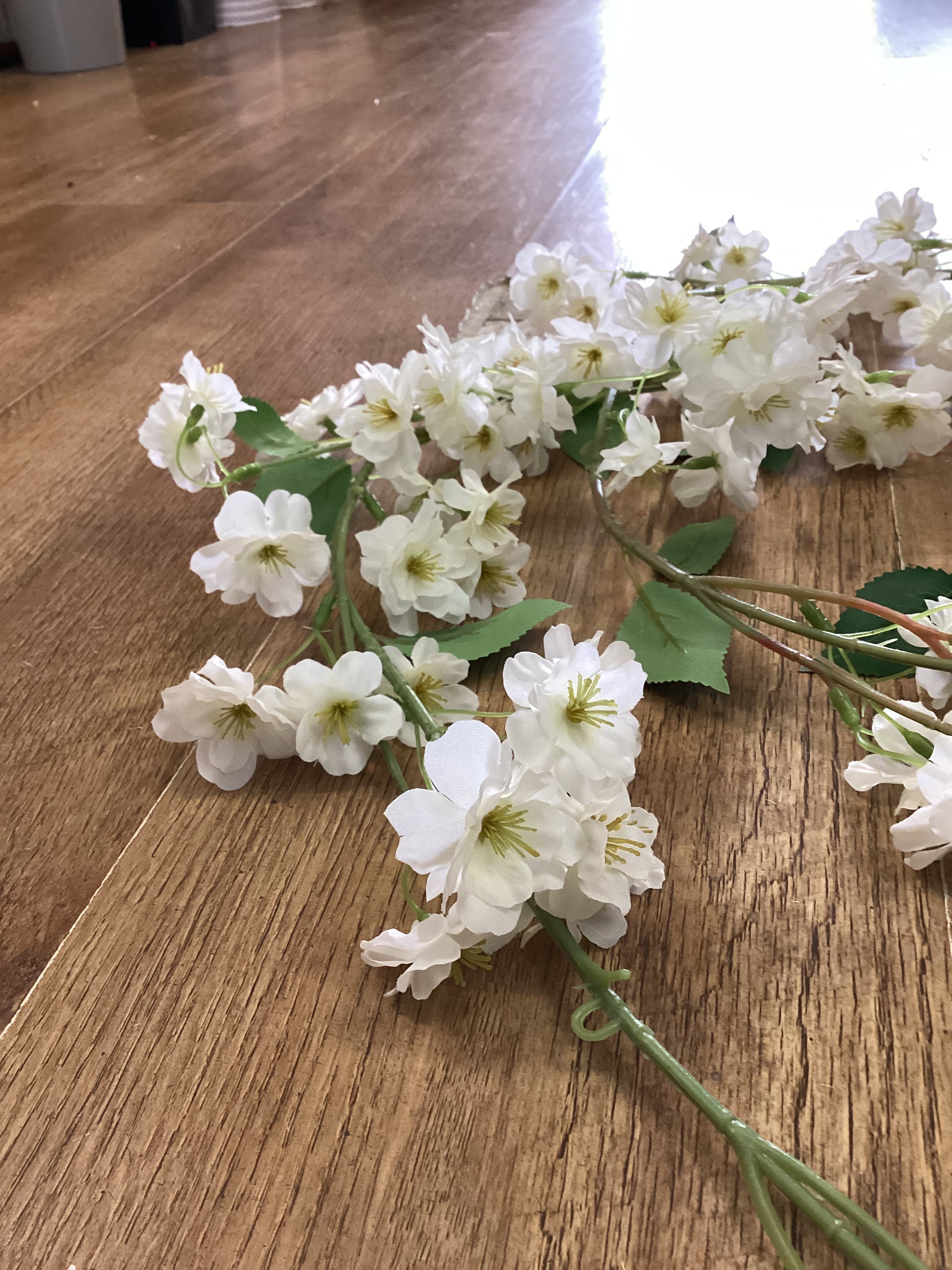 Ivory spring Blossom garland