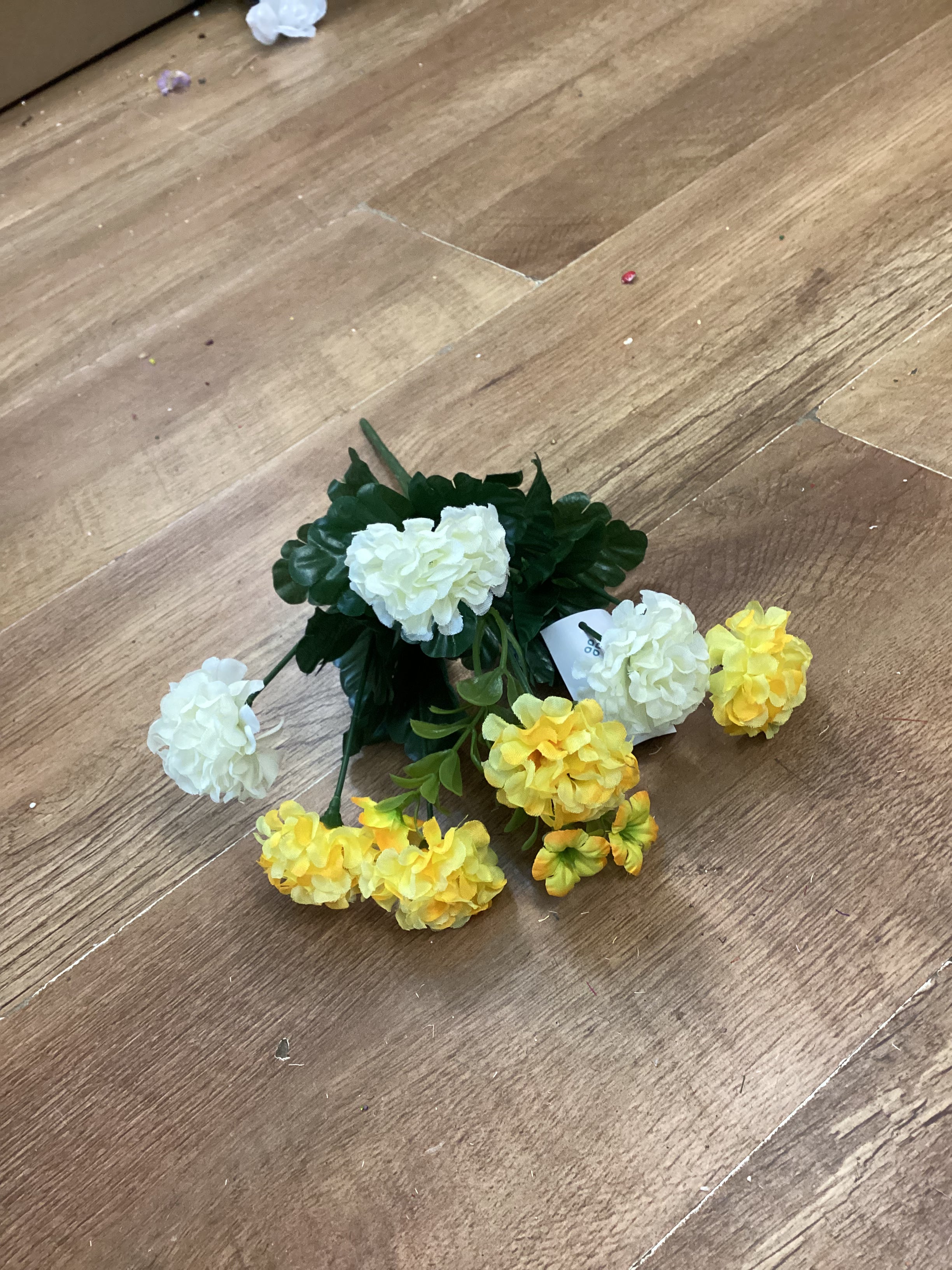 Marigold posey - 4 colours available