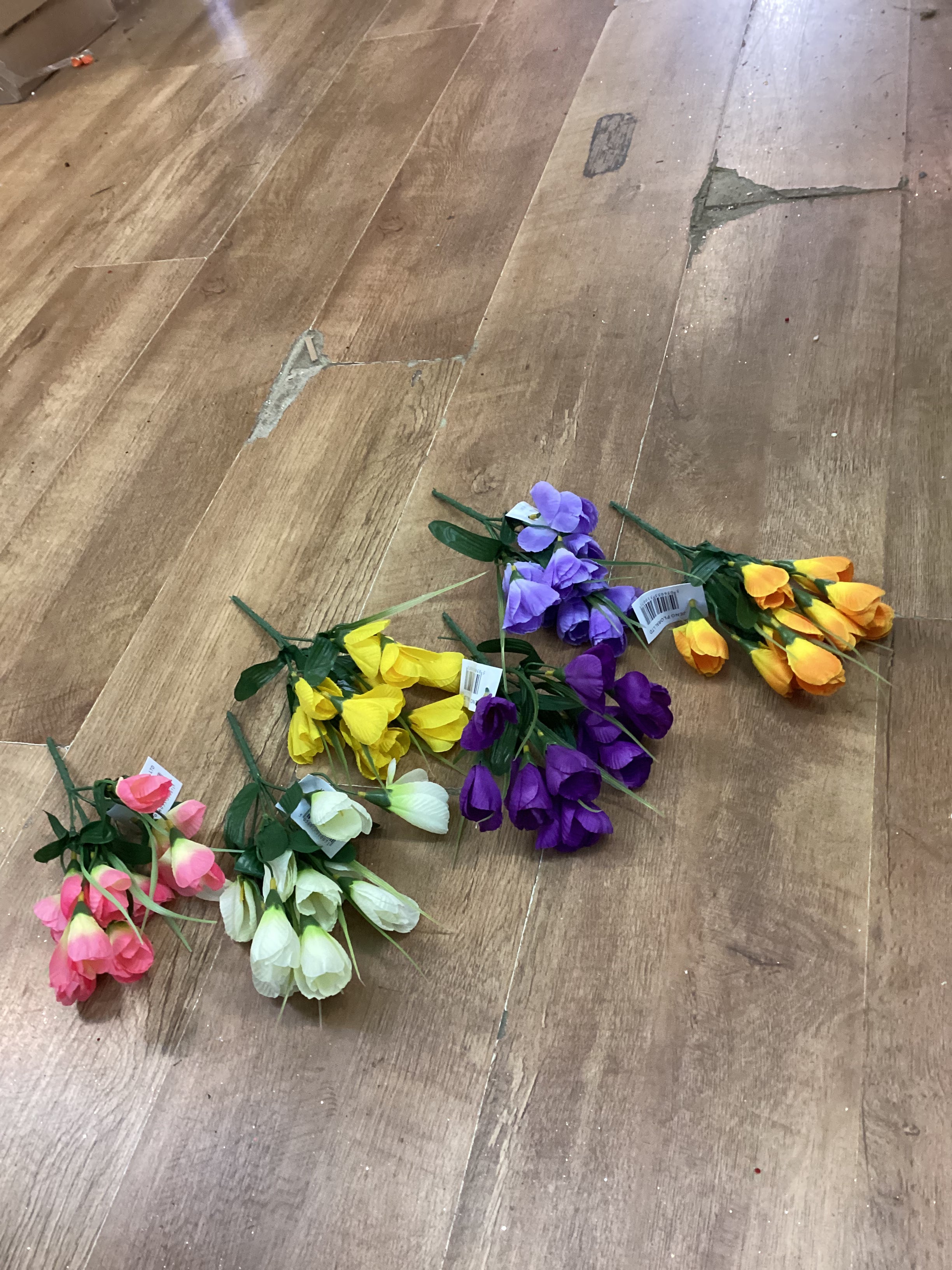 Crocus bunch - 6 colours available