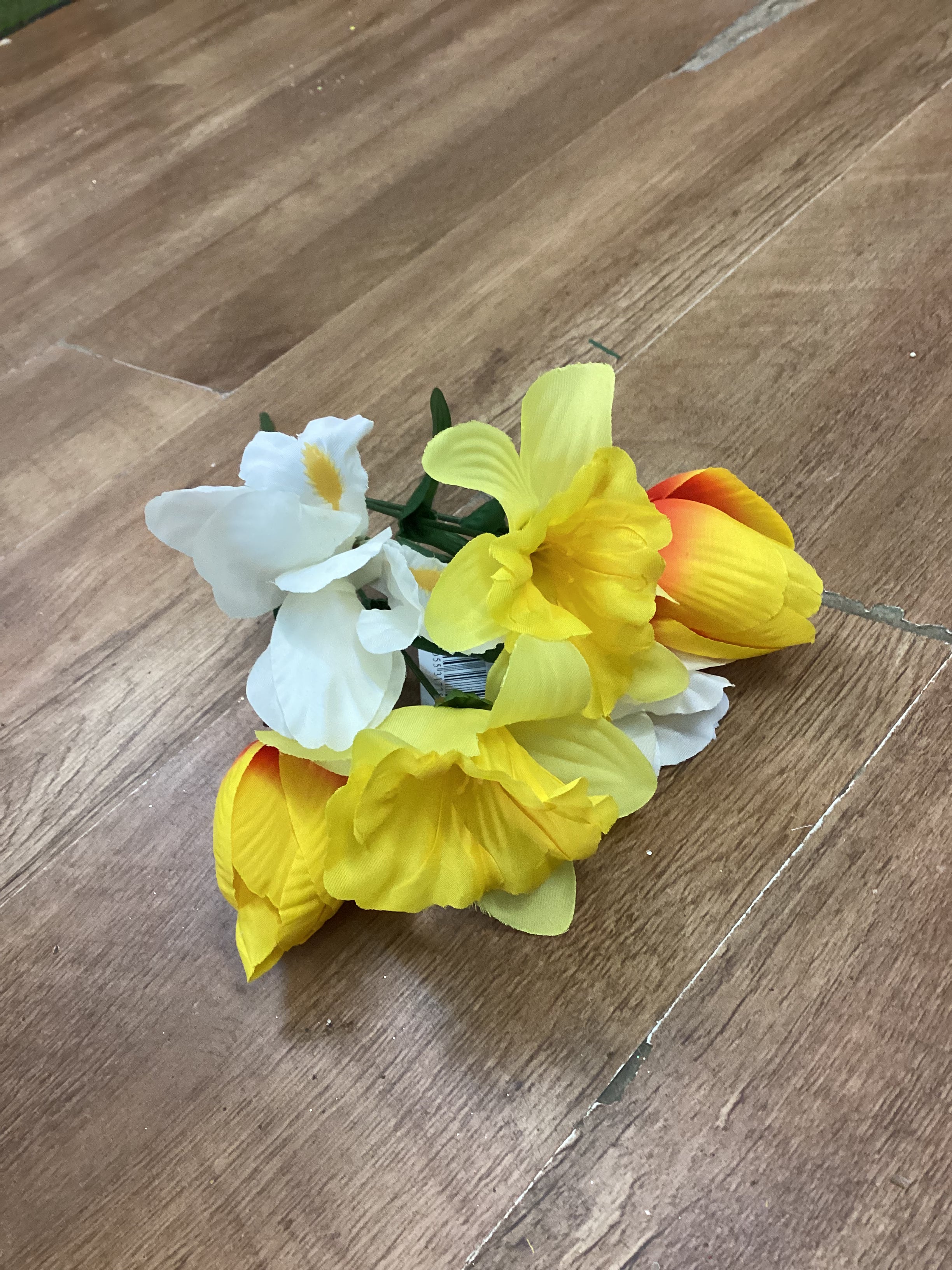 Daffodil/iris/tulip - 3 colours available
