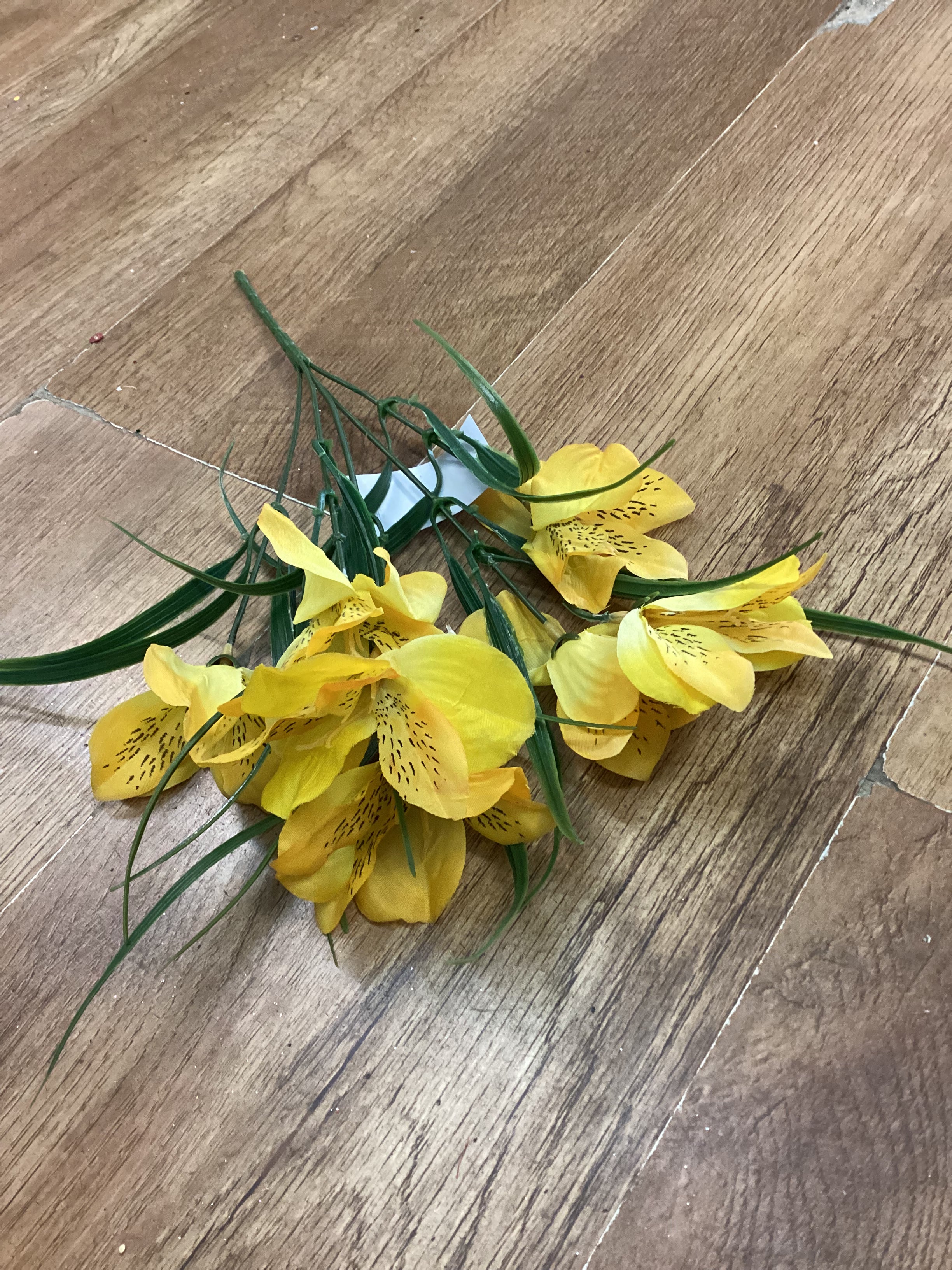 Alstroemeria bunch - 6 colours available