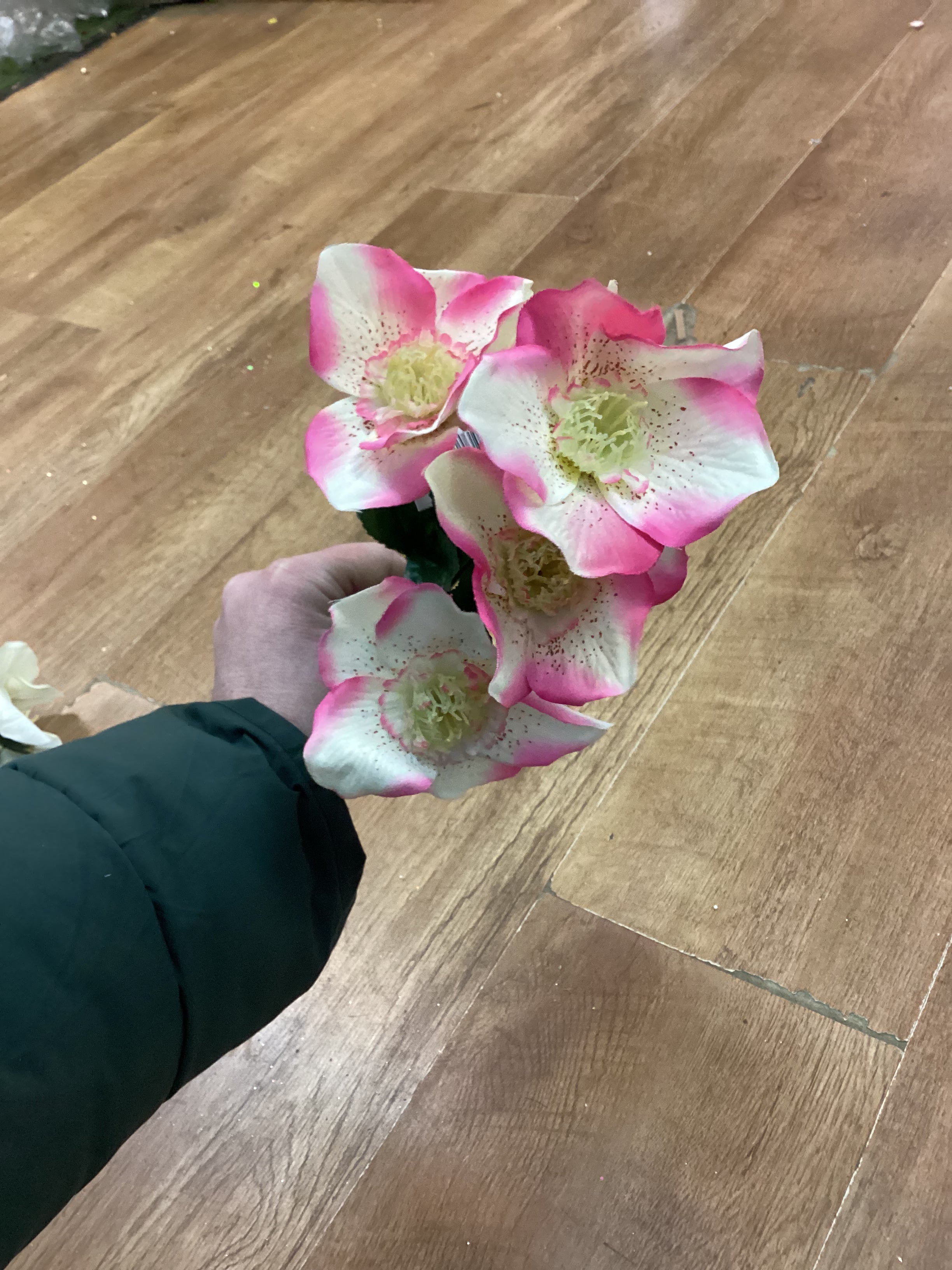 Lotus bunch - 5 colours available