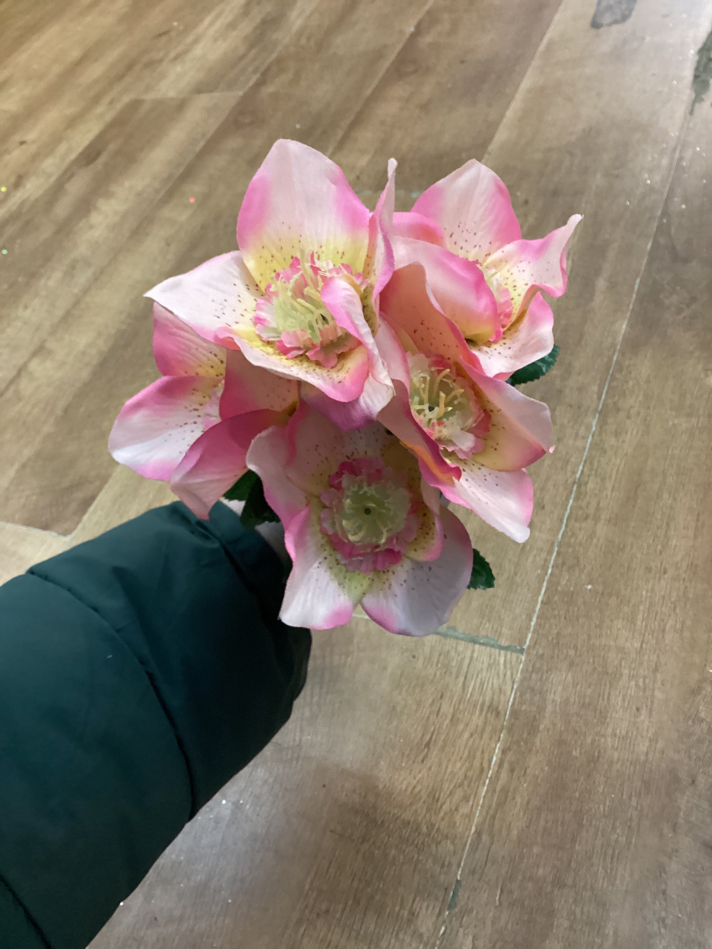 Lotus bunch - 5 colours available