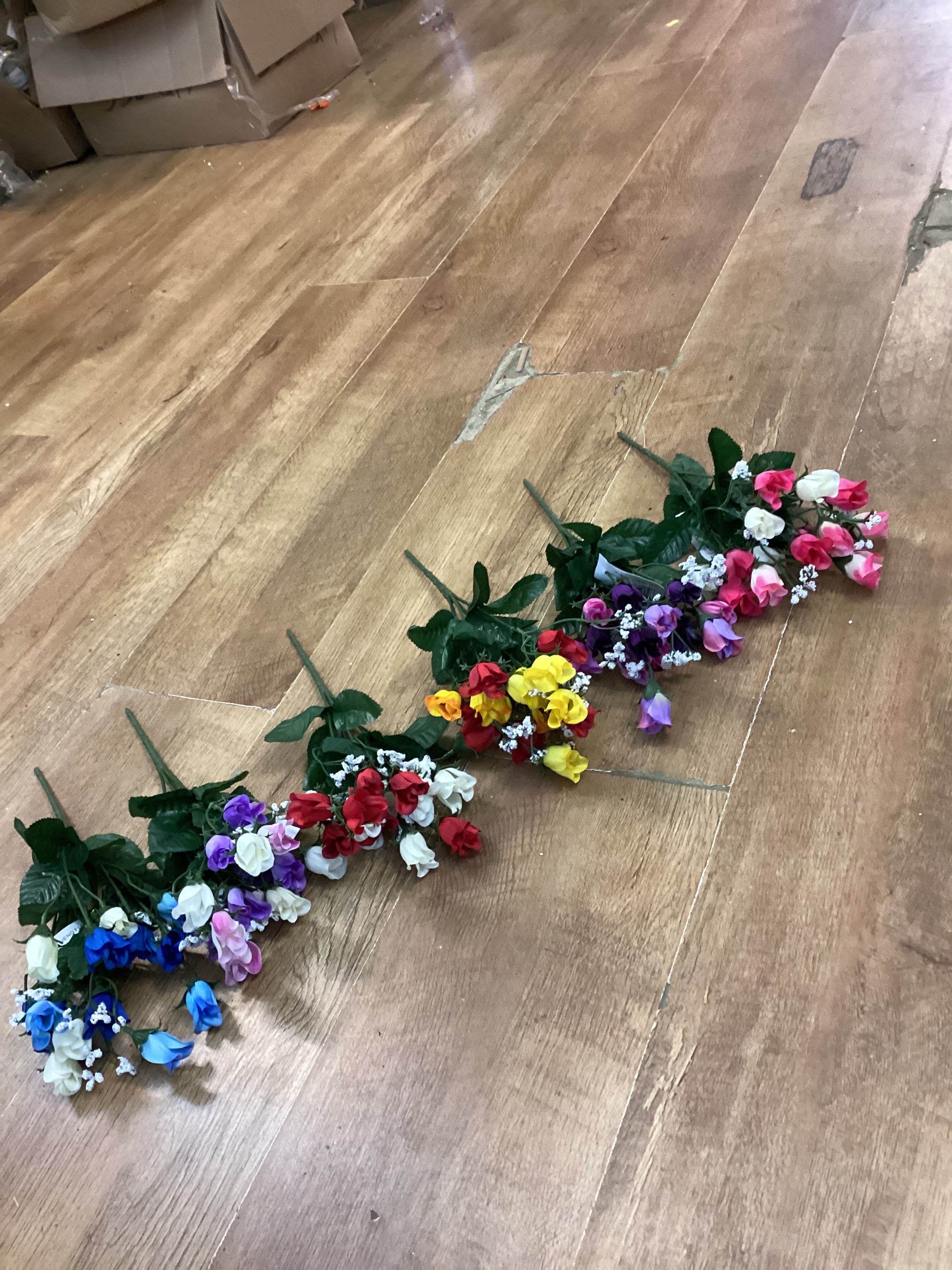 Mixed colour miniature rose bunches - 6 colours available