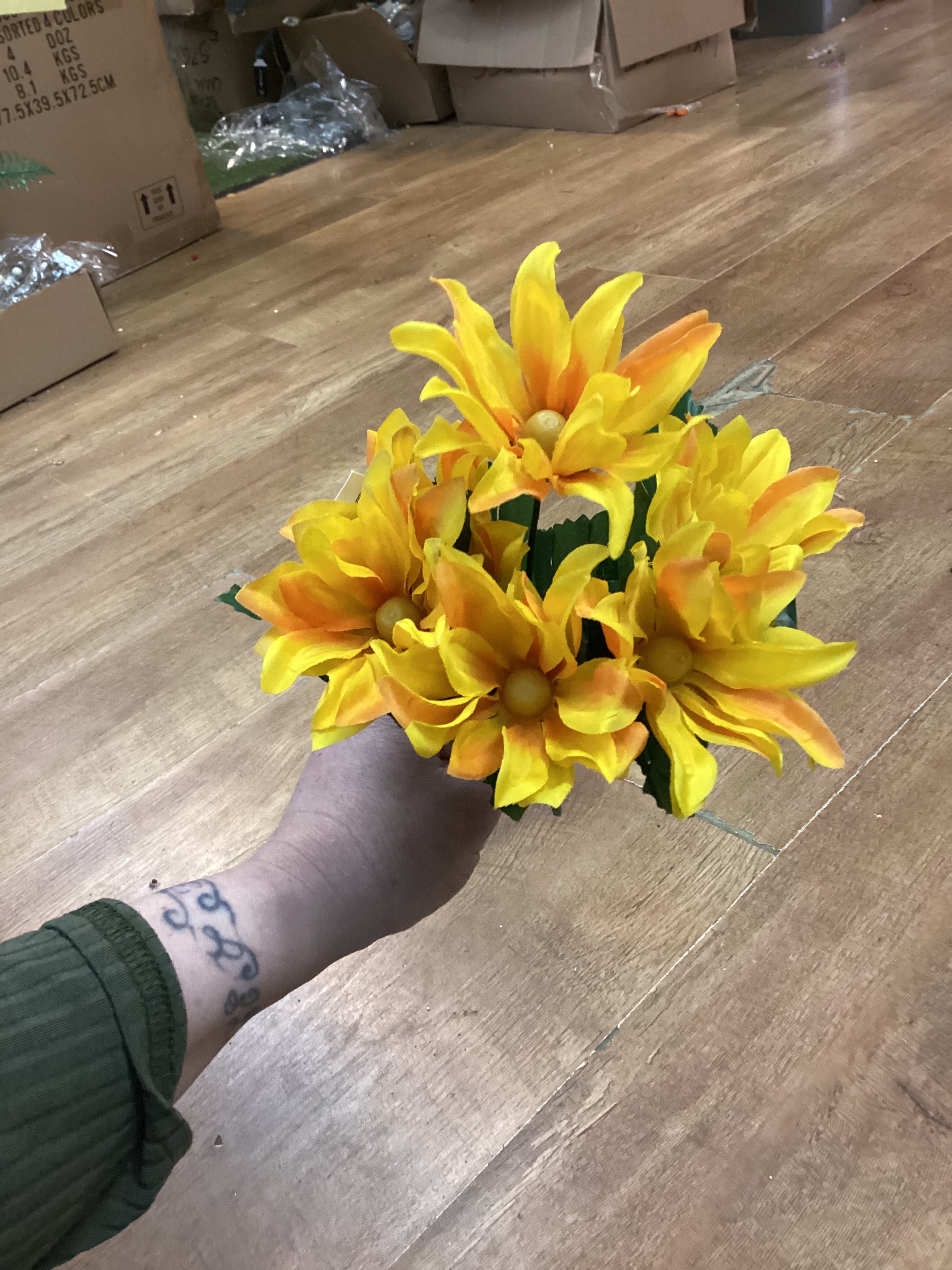 Wild daisy bunch - 6 colours available