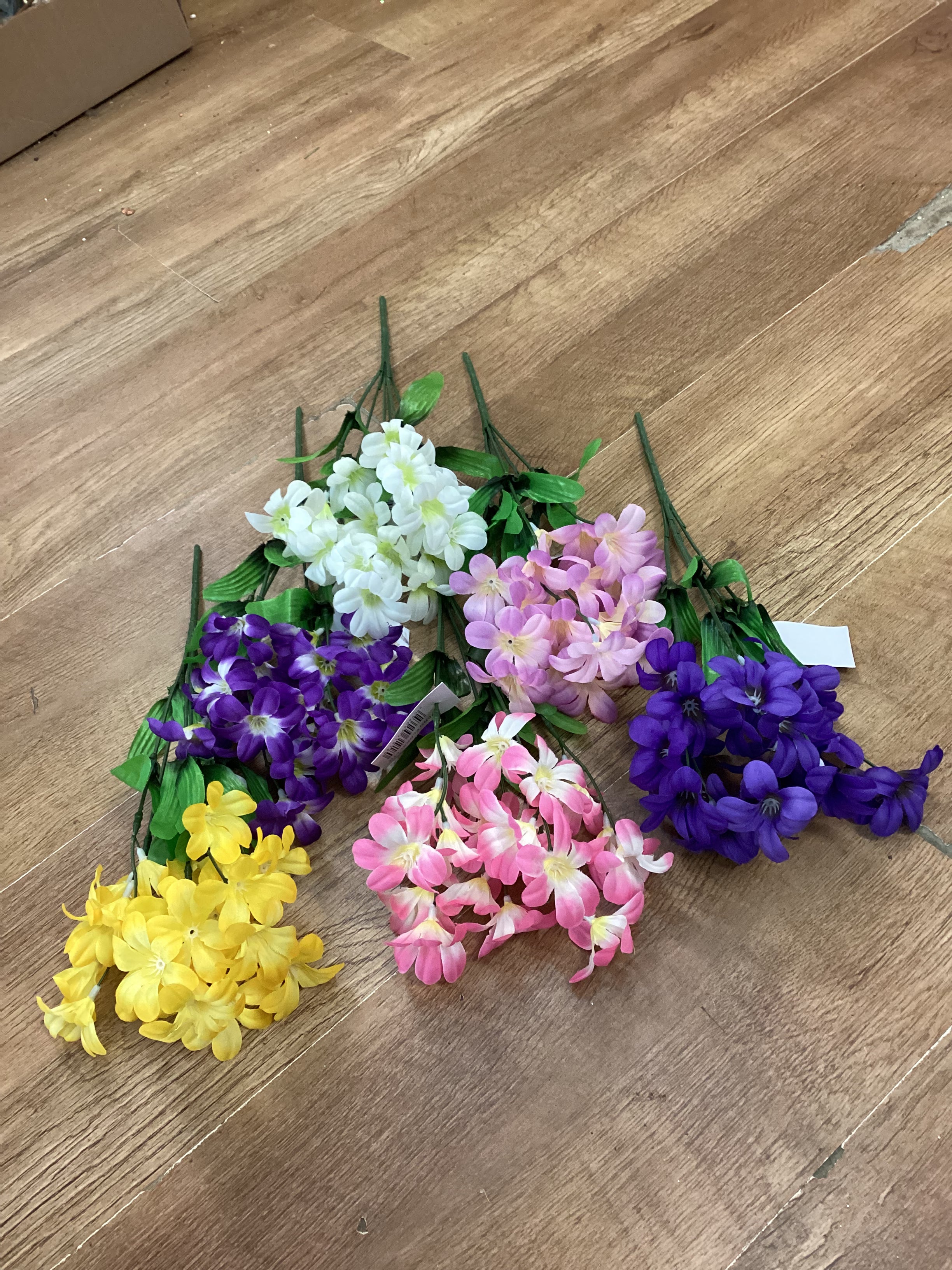 Lilac bush bunch - 6 colours available