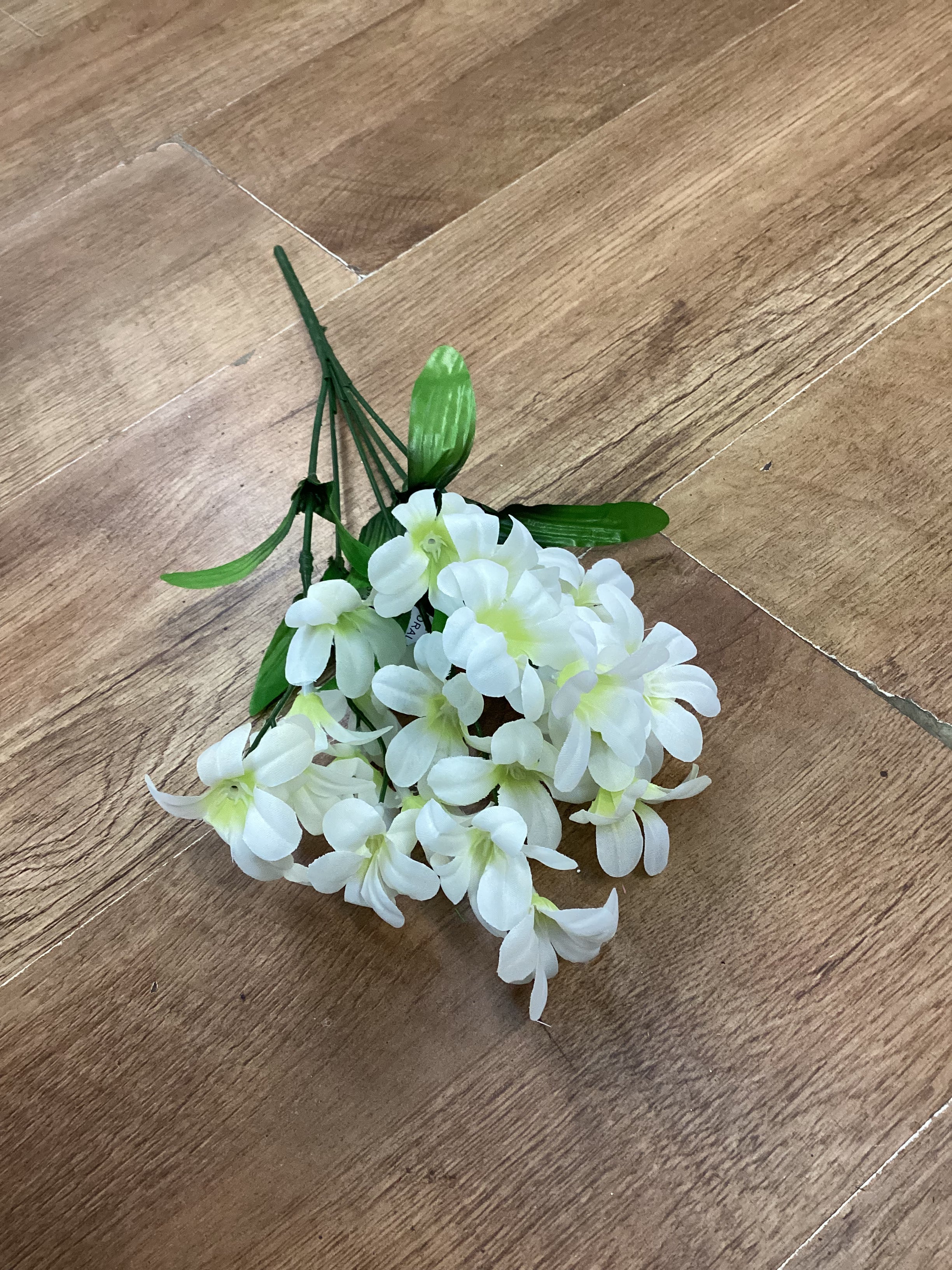 Lilac bush bunch - 6 colours available