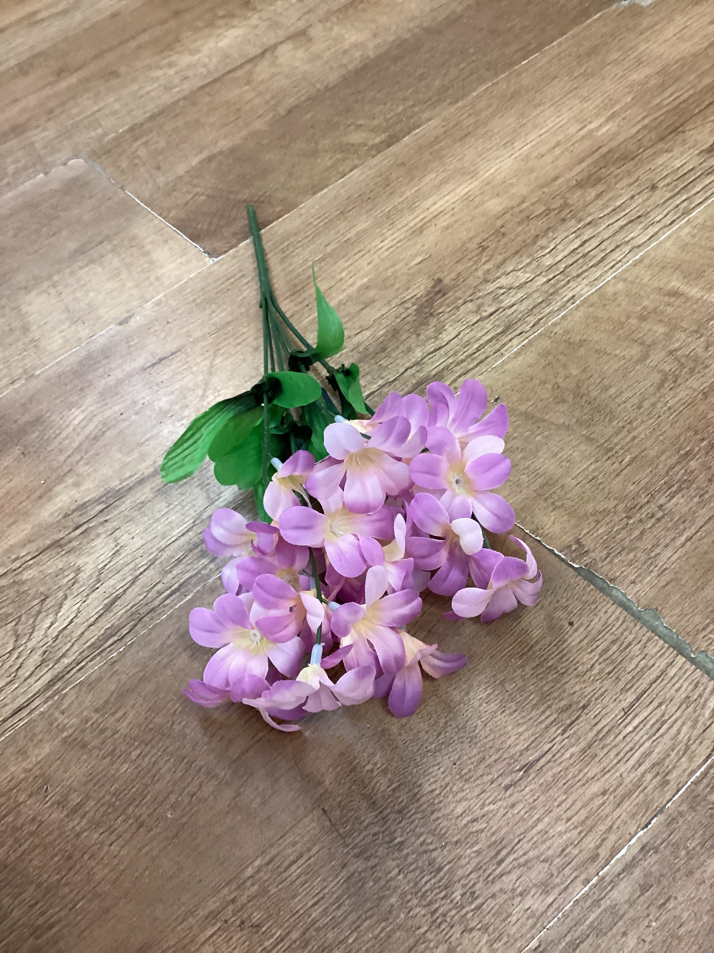 Lilac bush bunch - 6 colours available