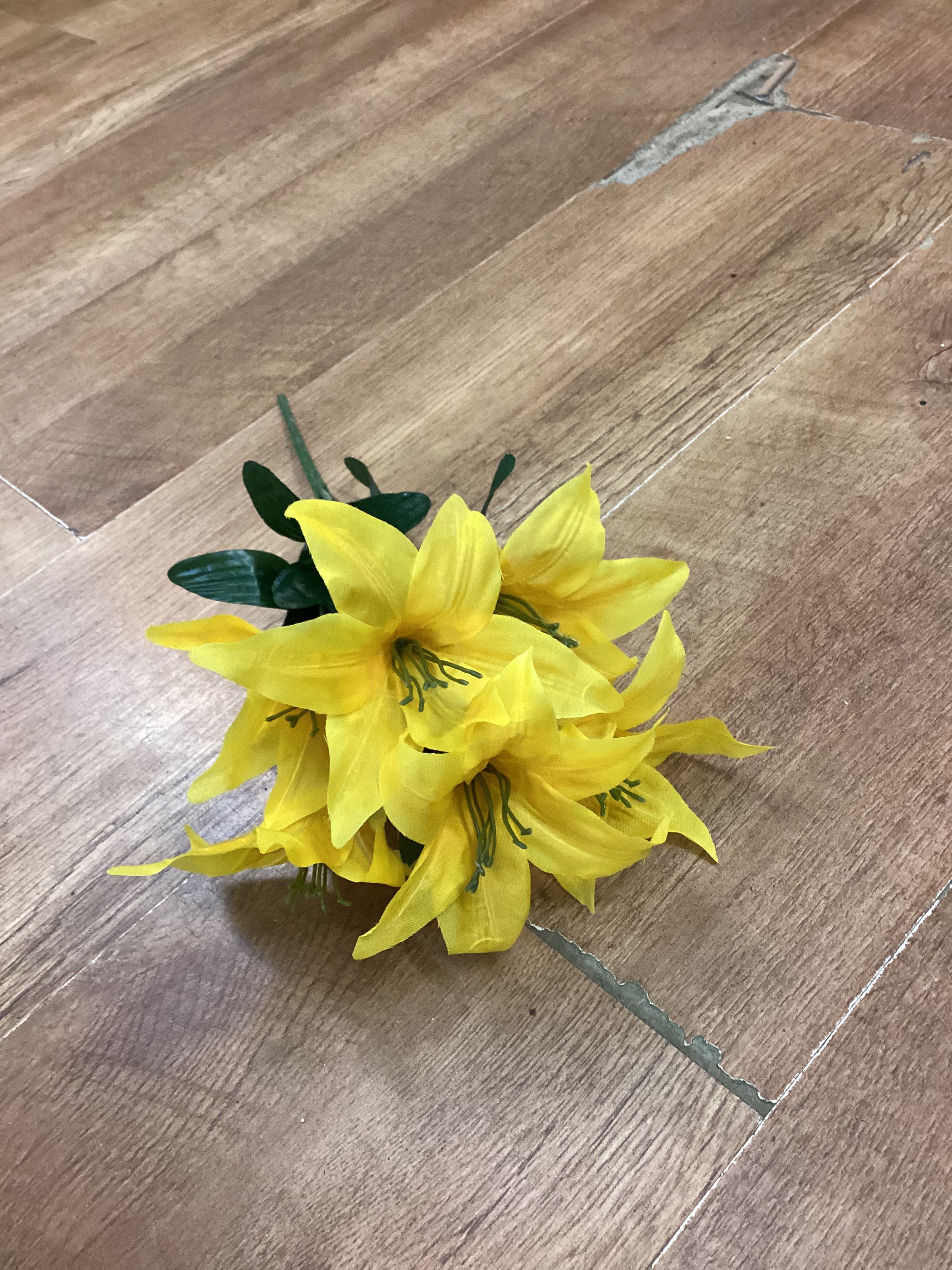 Lily bunch - 5 colours available